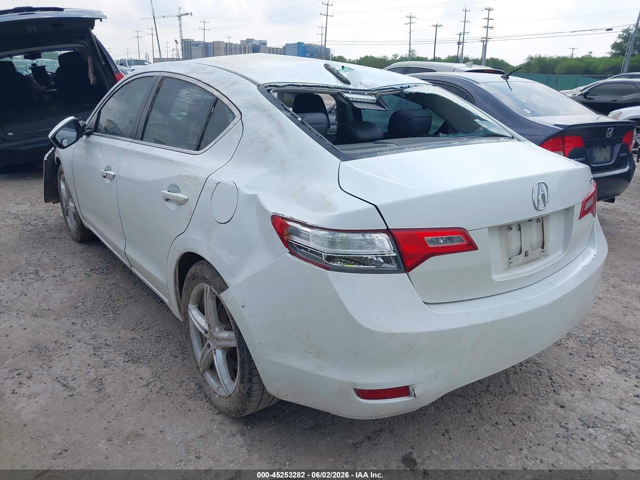 2015 Acura Ilx 2.0l White vin: 19VDE1F39FE000825