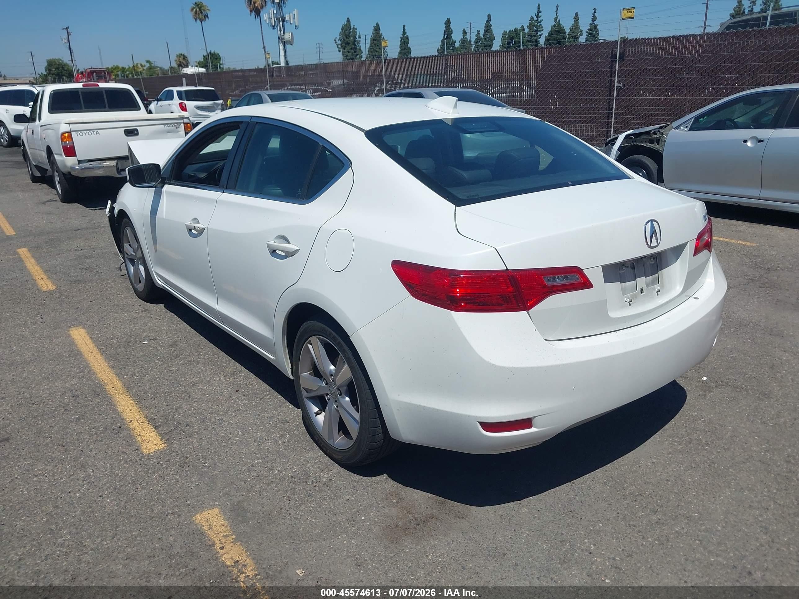 2014 Acura Ilx 2.0l Белый vin: 19VDE1F3XEE000380