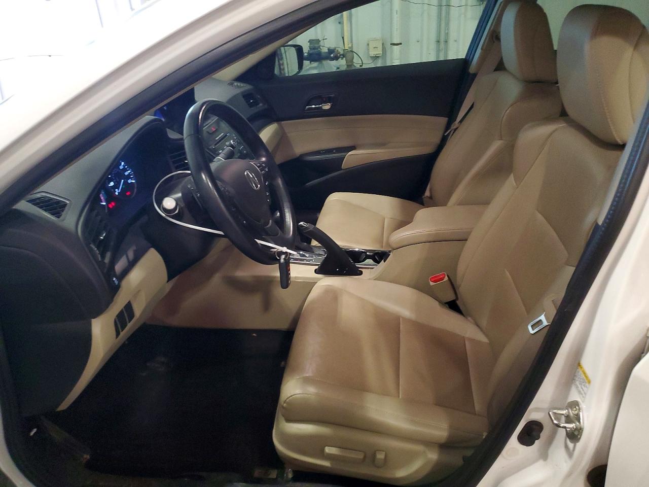 2013 Acura Ilx 20 Premium White vin: 19VDE1F52DE009123