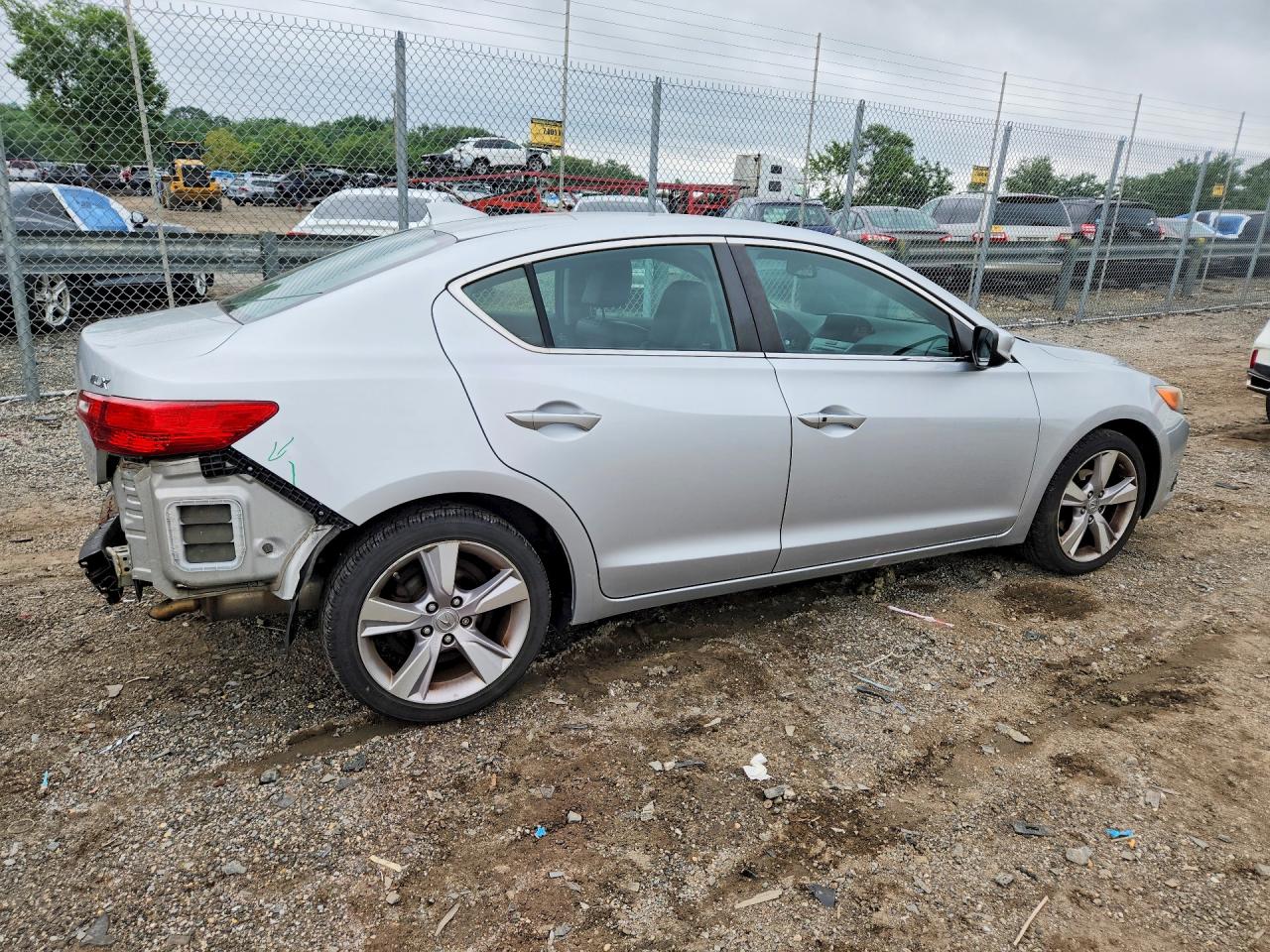 2014 Acura Ilx 20 Premium Silver vin: 19VDE1F53EE007639