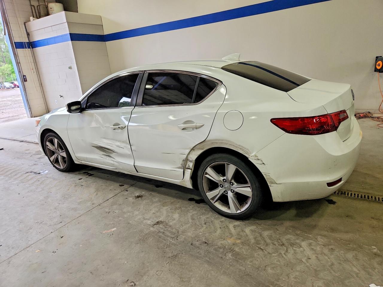 2014 Acura Ilx 20 Premium White vin: 19VDE1F56EE008090