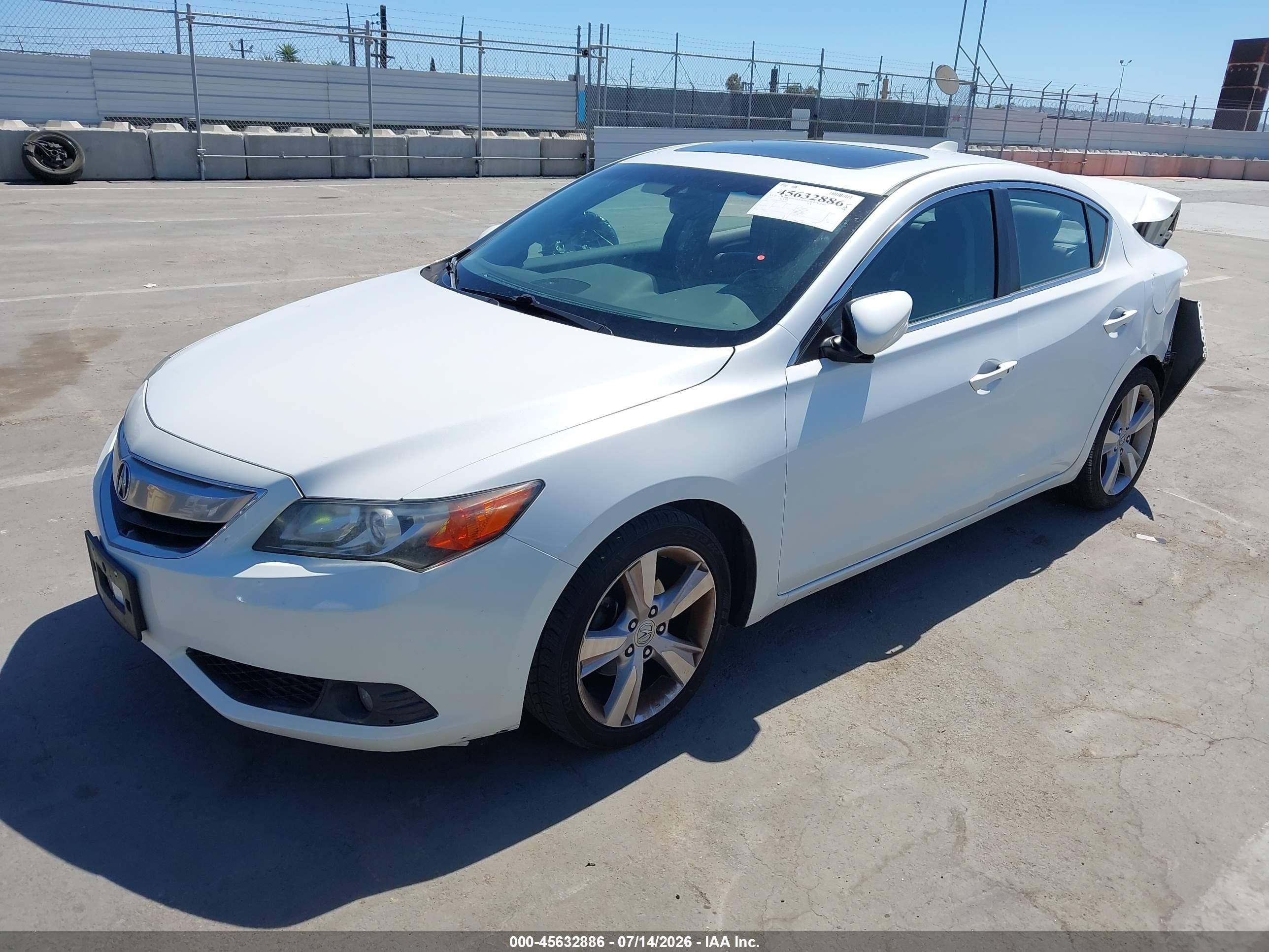 2015 Acura Ilx 2.0l White vin: 19VDE1F57FE004504
