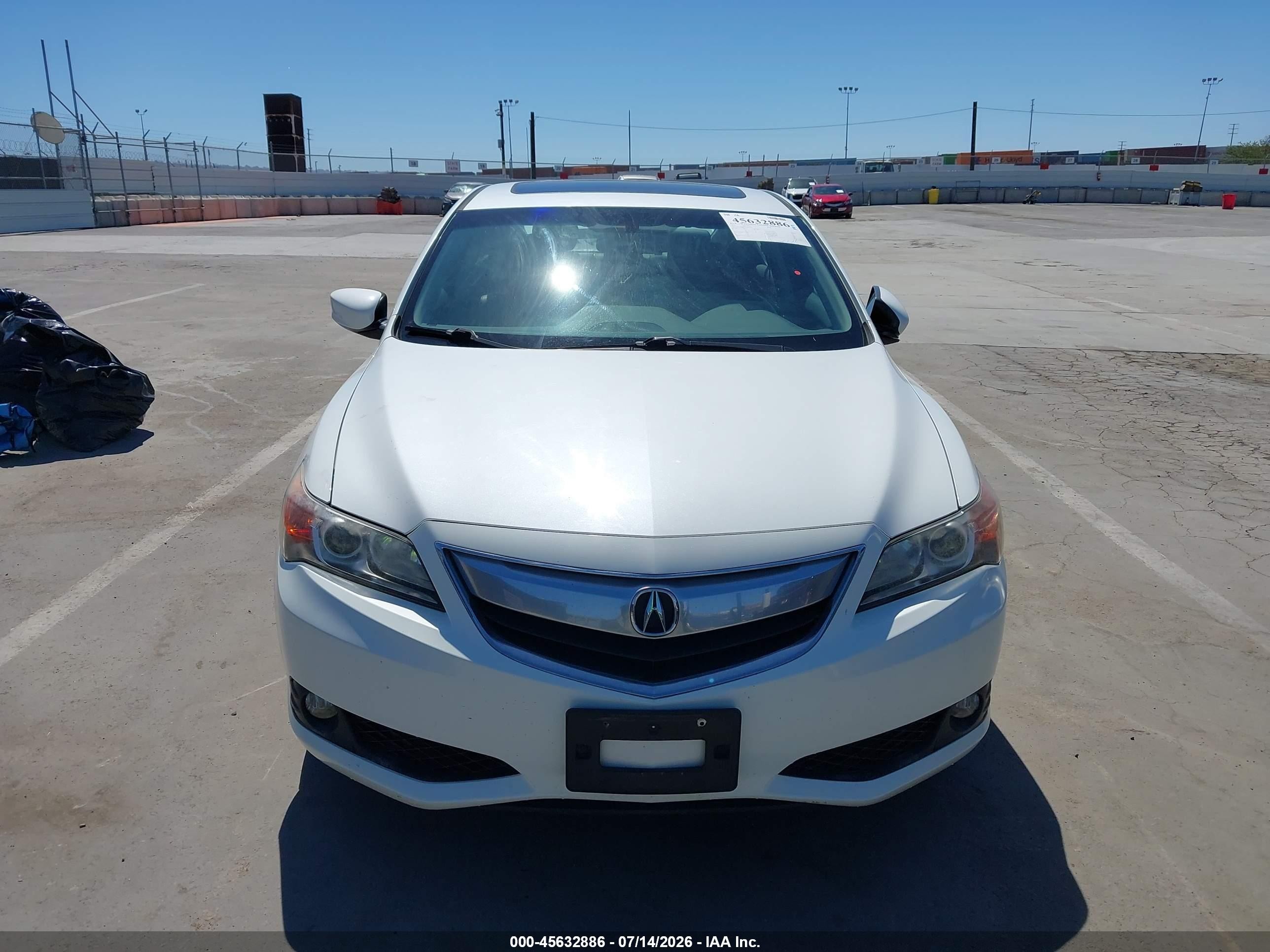 2015 Acura Ilx 2.0l White vin: 19VDE1F57FE004504