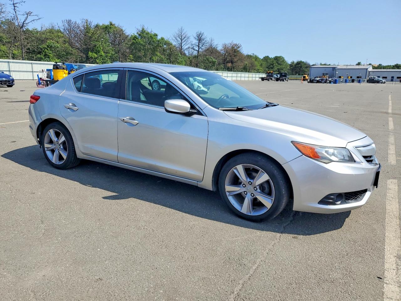 2014 Acura Ilx 20 Premium Silver vin: 19VDE1F58EE001237
