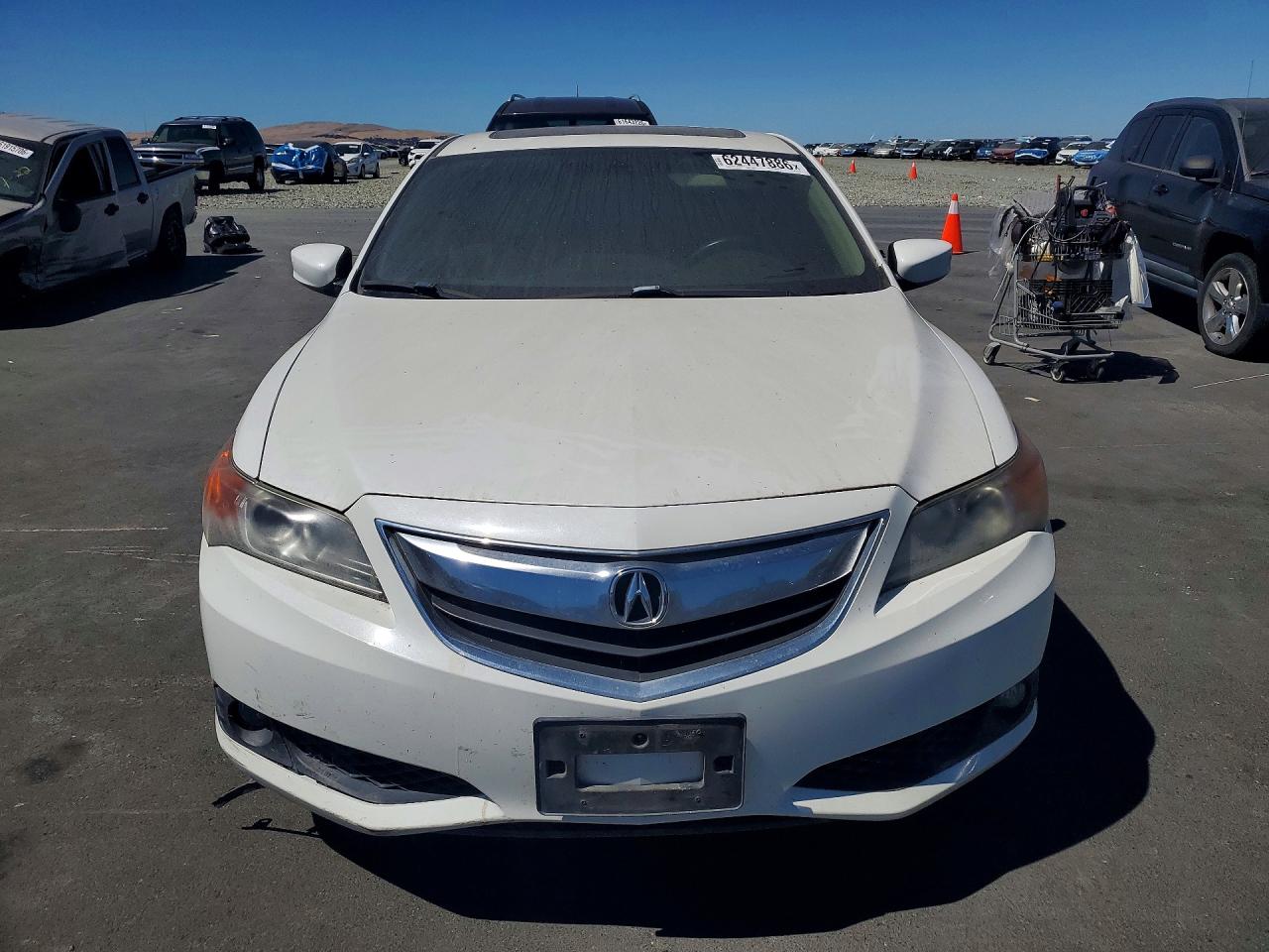 2014 Acura Ilx 20 Premium White vin: 19VDE1F5XEE007444