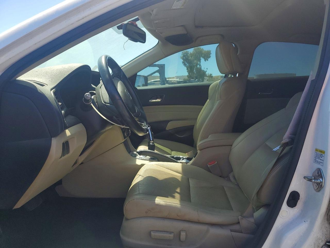 2014 Acura Ilx 20 Premium White vin: 19VDE1F5XEE007444