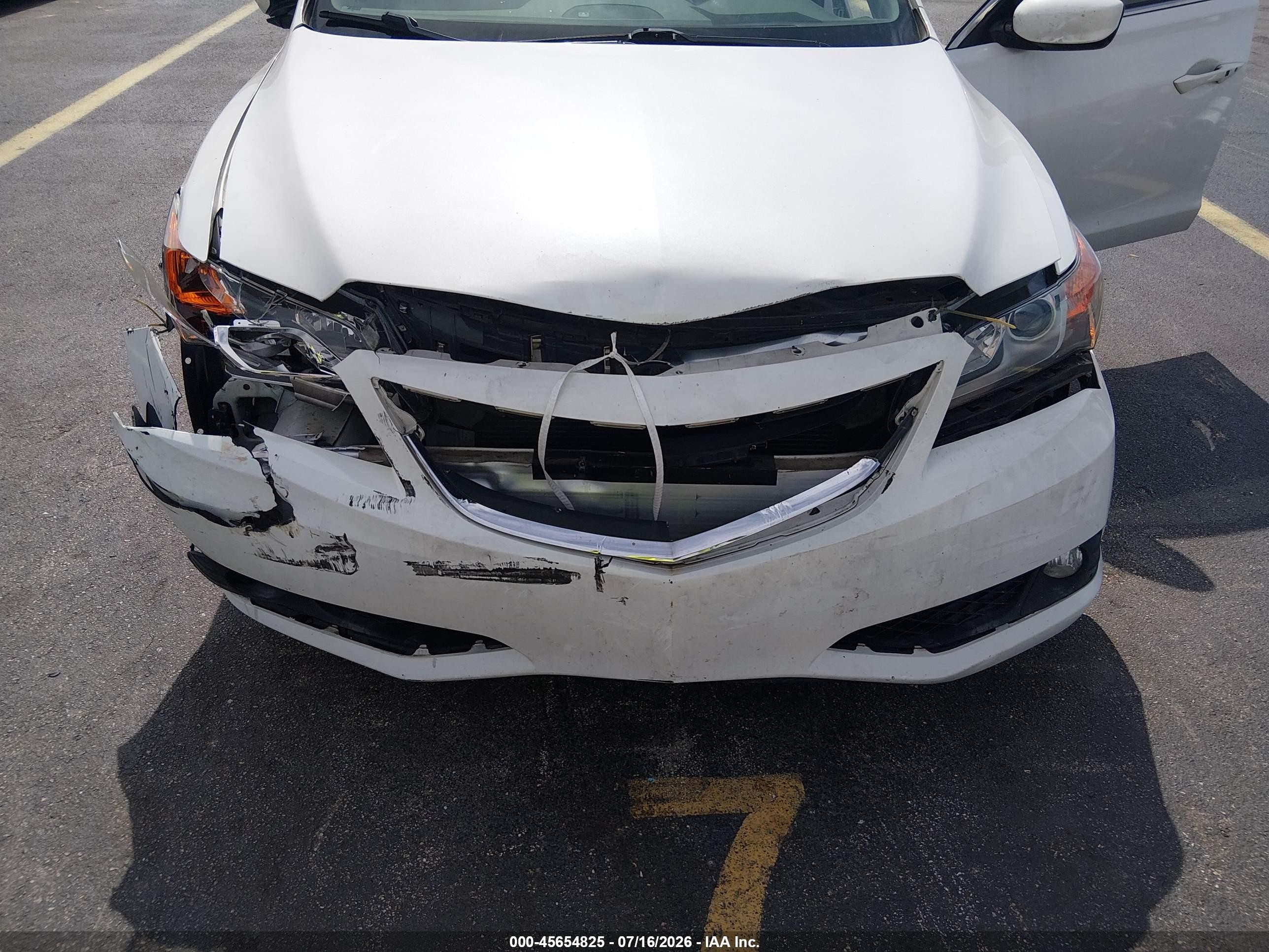 2014 Acura Ilx 2.0l White vin: 19VDE1F71EE003753