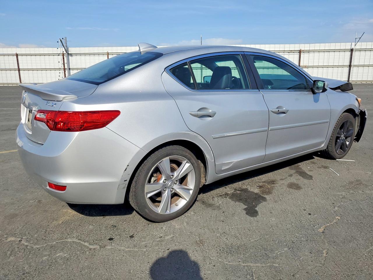2013 Acura Ilx 20 Tech Серебряный vin: 19VDE1F72DE003419