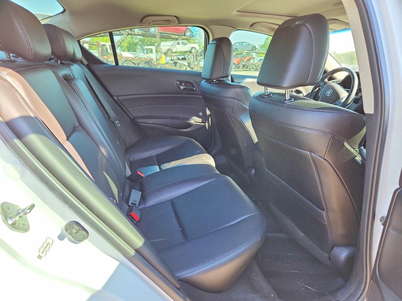 2013 Acura Ilx 20 Tech Белый vin: 19VDE1F73DE404395