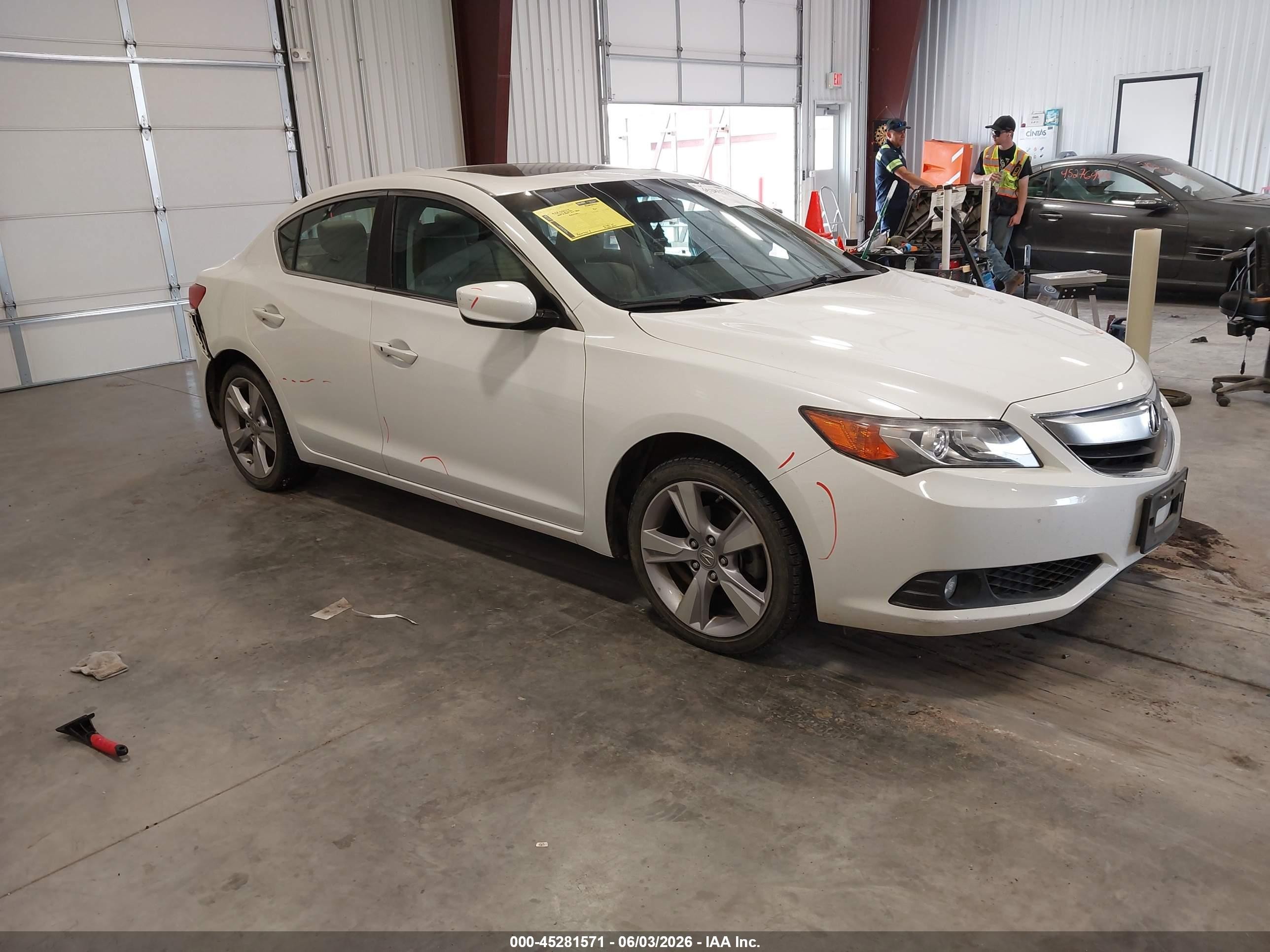 2014 Acura Ilx 2.0l White vin: 19VDE1F73EE014561