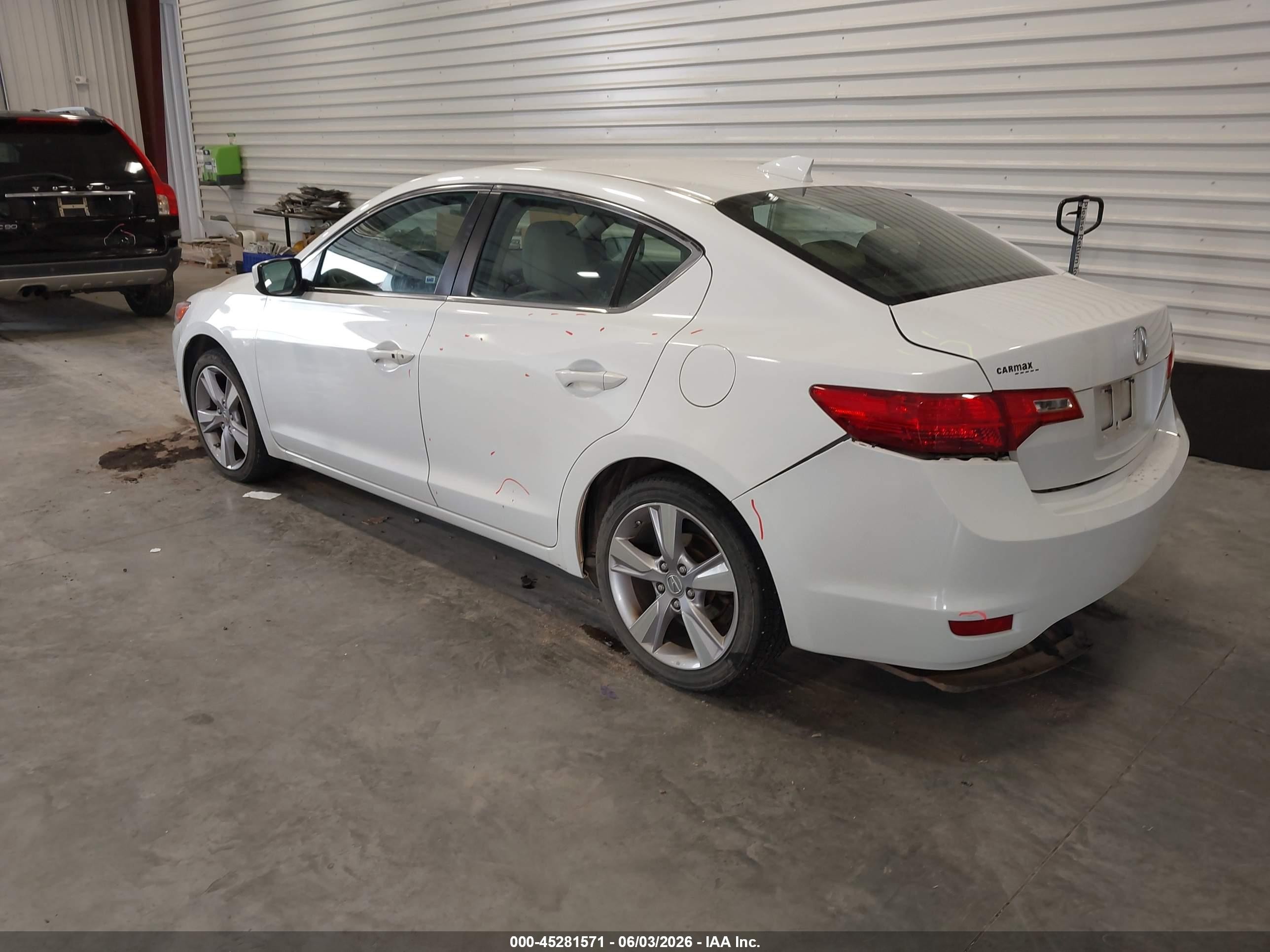 2014 Acura Ilx 2.0l White vin: 19VDE1F73EE014561