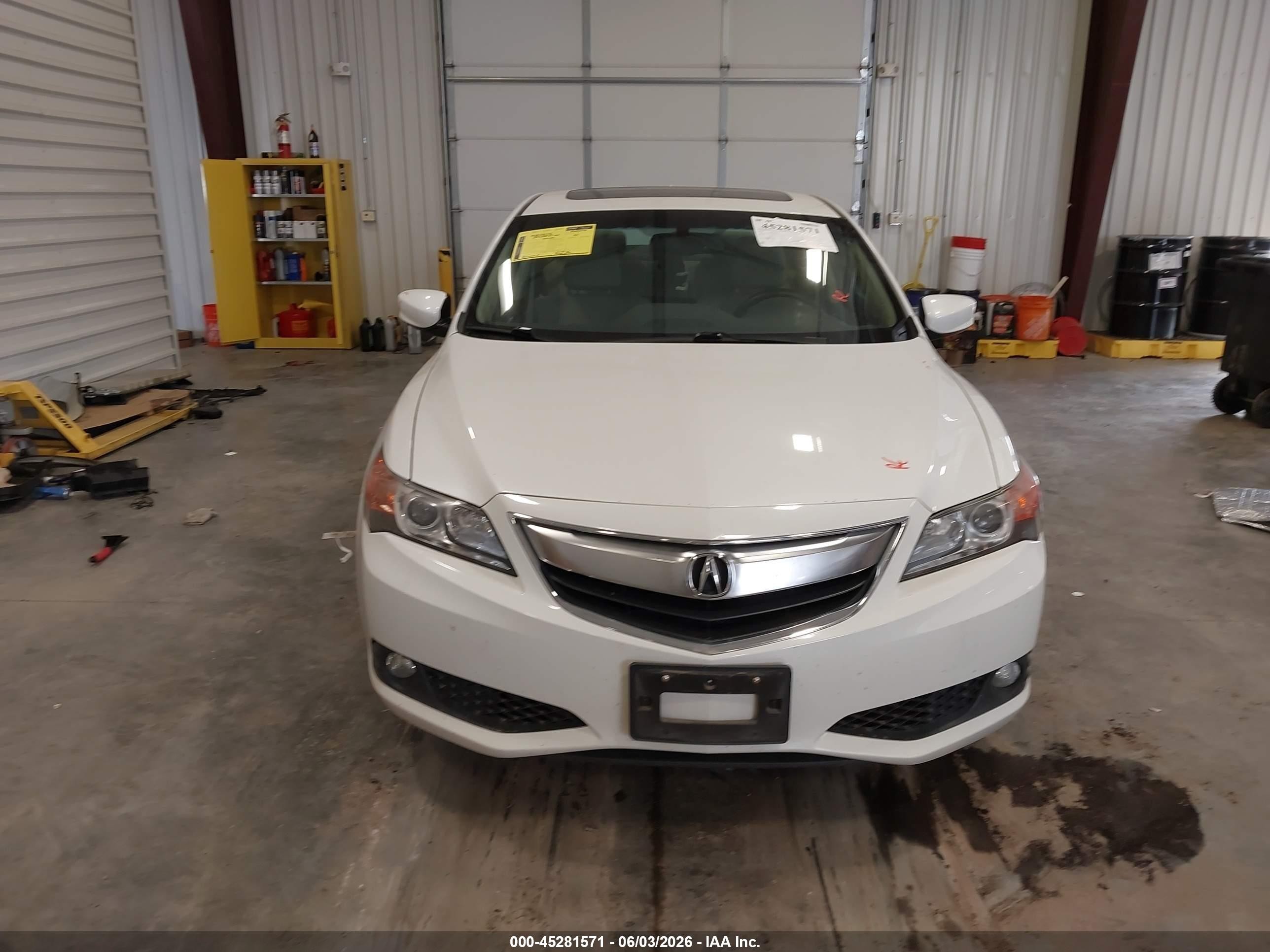 2014 Acura Ilx 2.0l White vin: 19VDE1F73EE014561