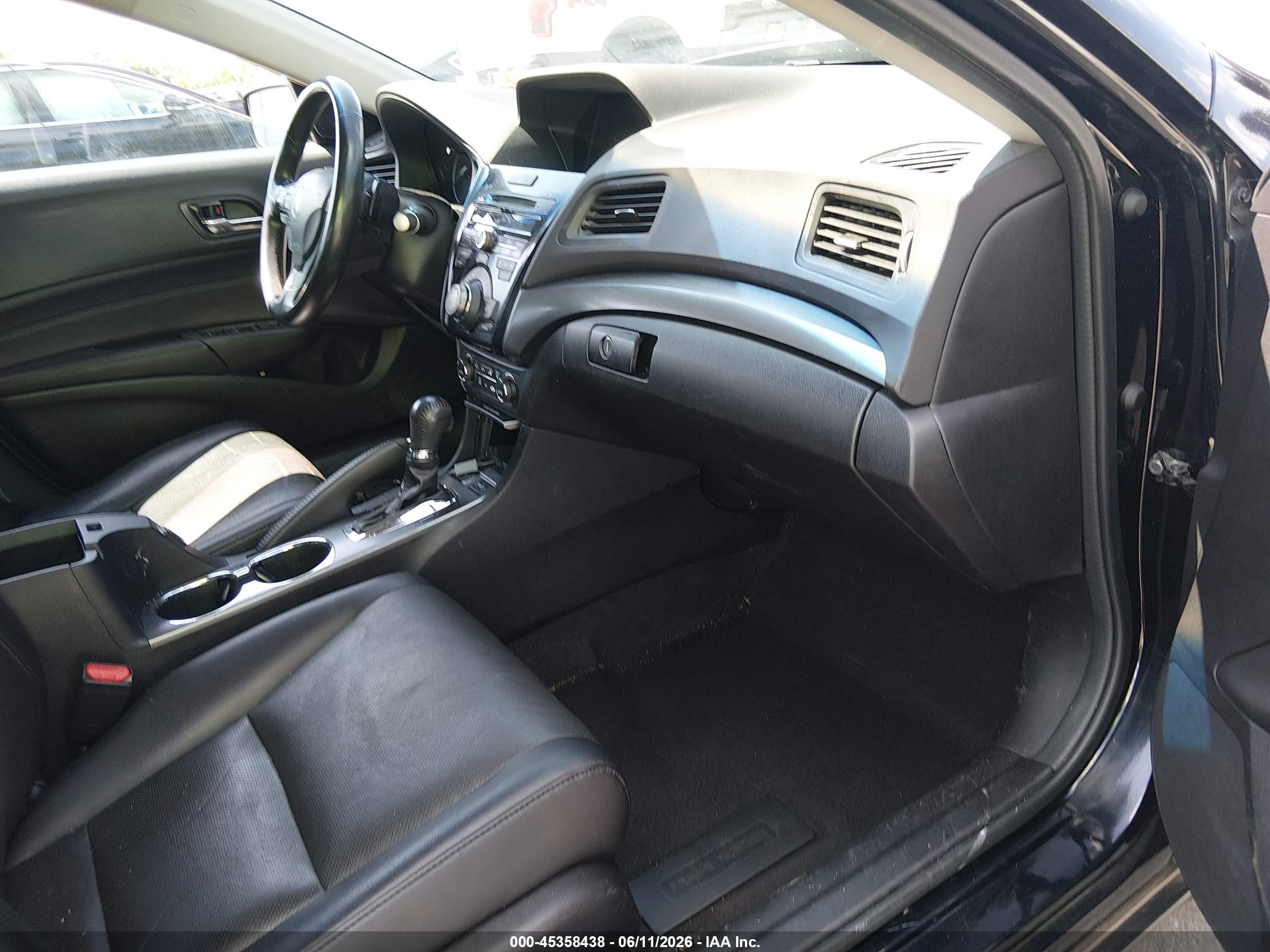 2015 Acura Ilx 2.0l Черный vin: 19VDE1F75FE010609