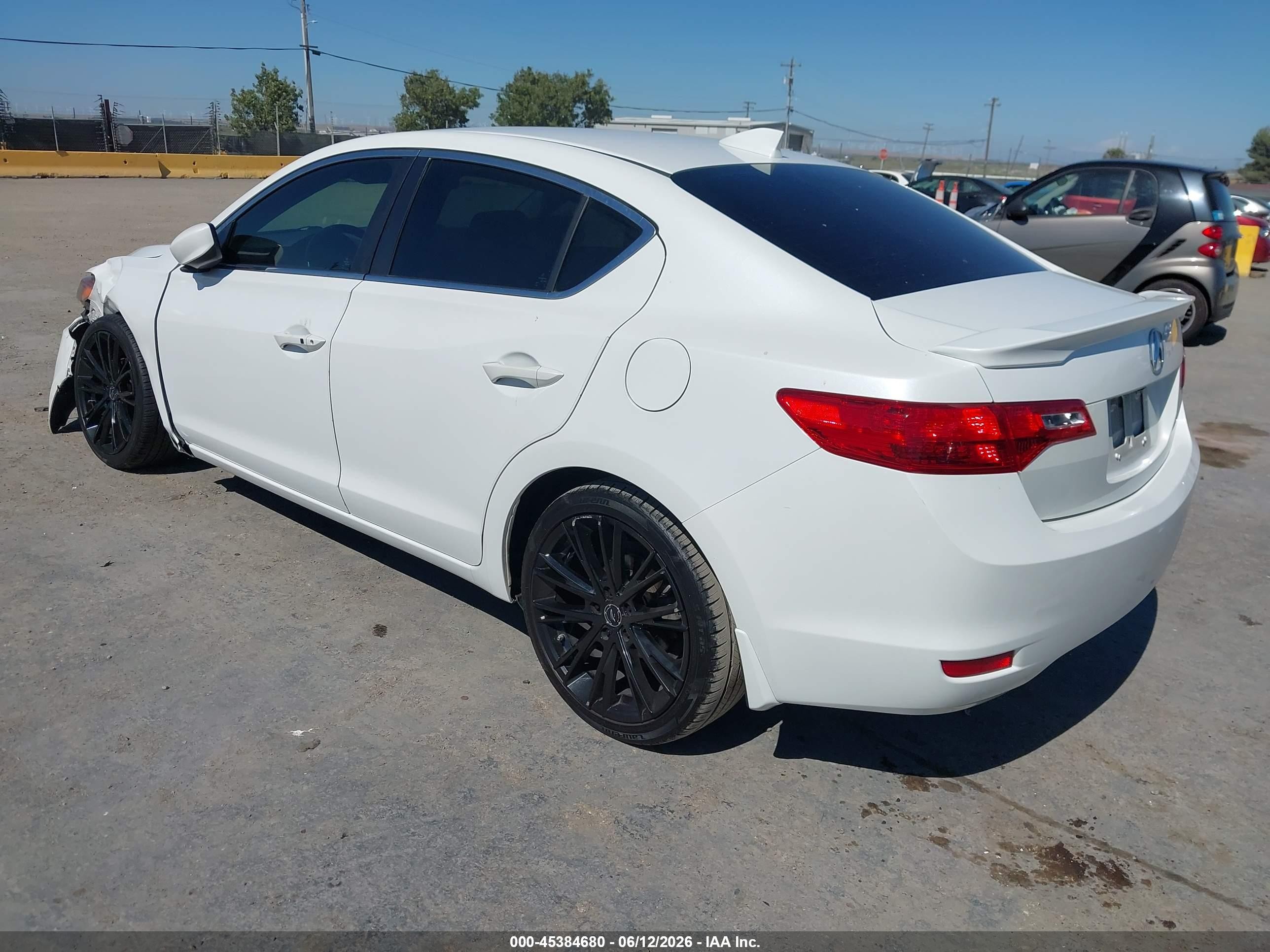 2014 Acura Ilx 2.0l White vin: 19VDE1F78EE014748