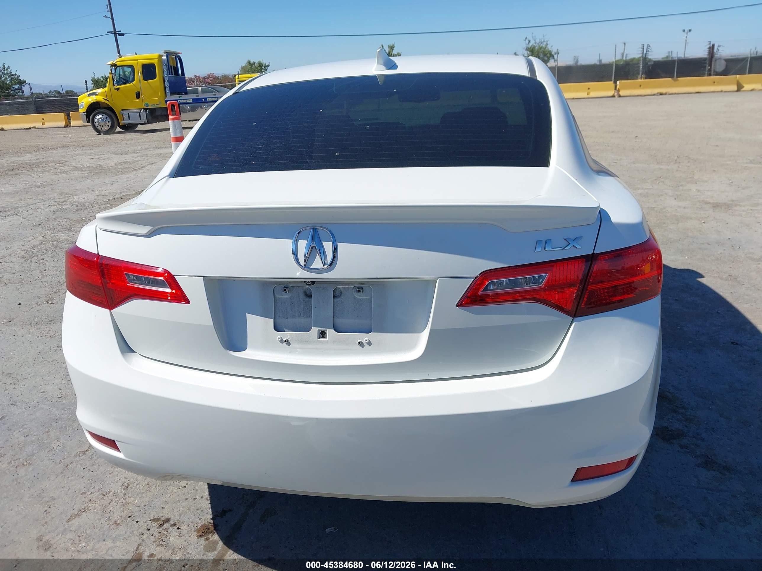 2014 Acura Ilx 2.0l White vin: 19VDE1F78EE014748
