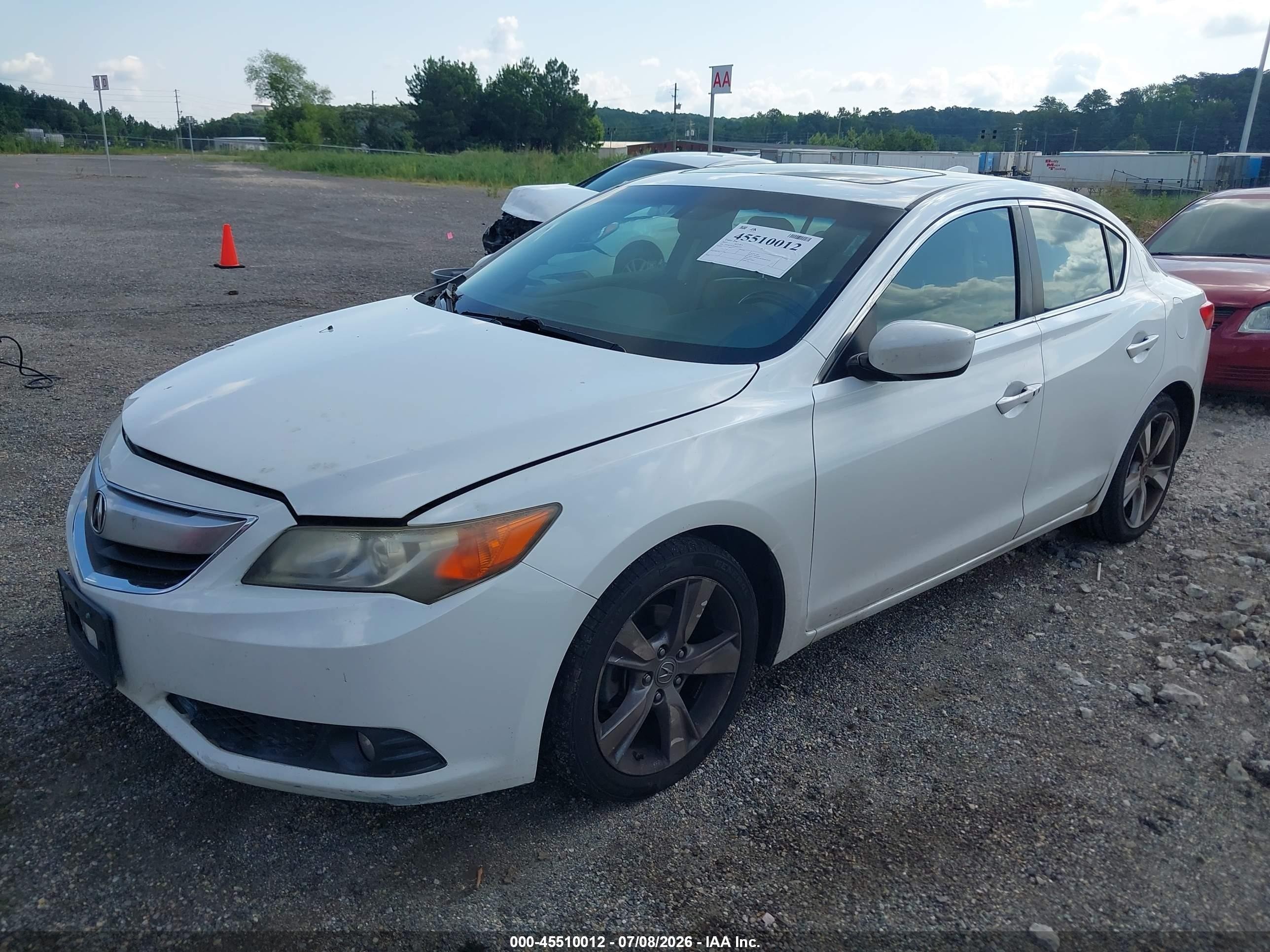 2013 Acura Ilx 2.0l White vin: 19VDE1F7XDE011297