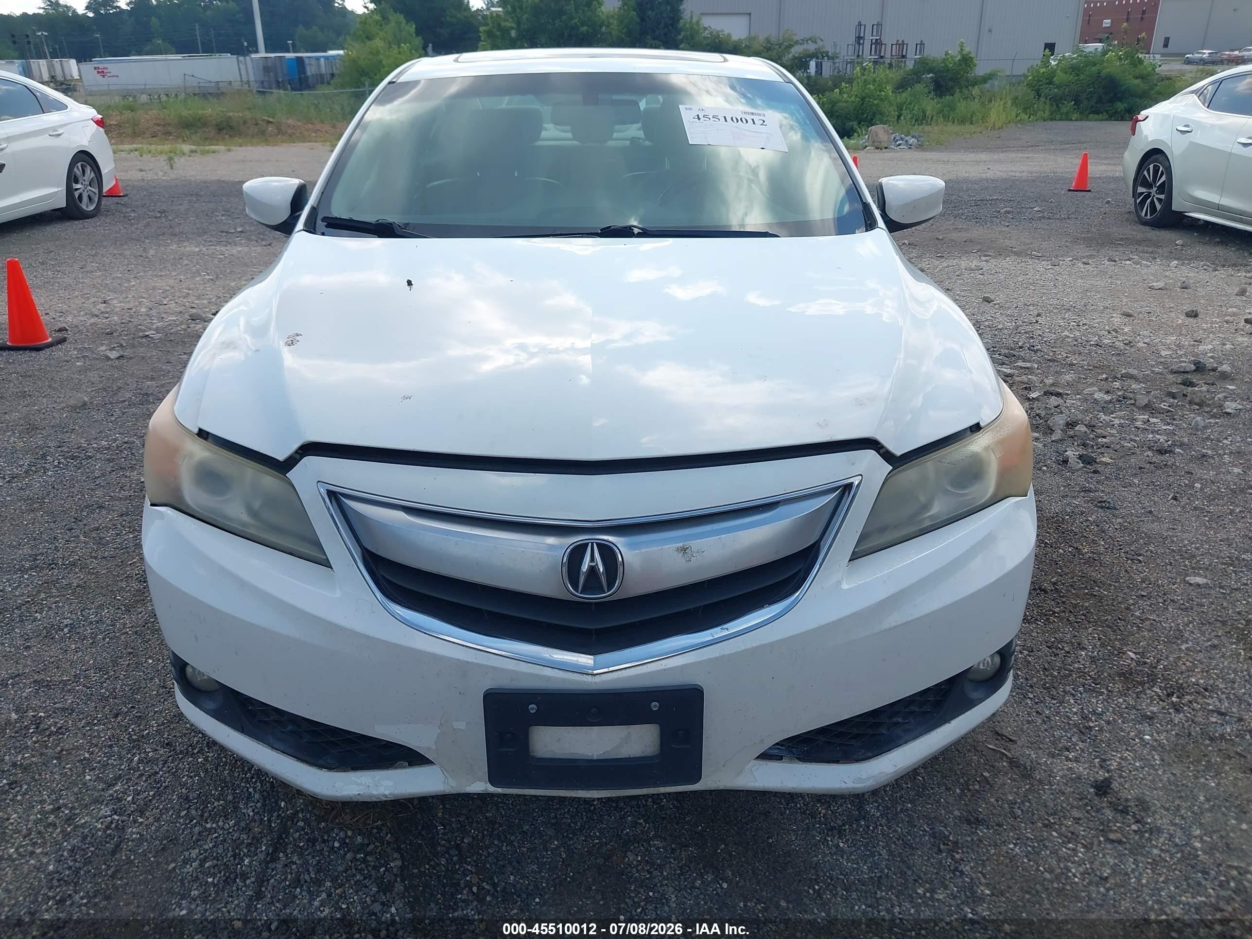 2013 Acura Ilx 2.0l White vin: 19VDE1F7XDE011297