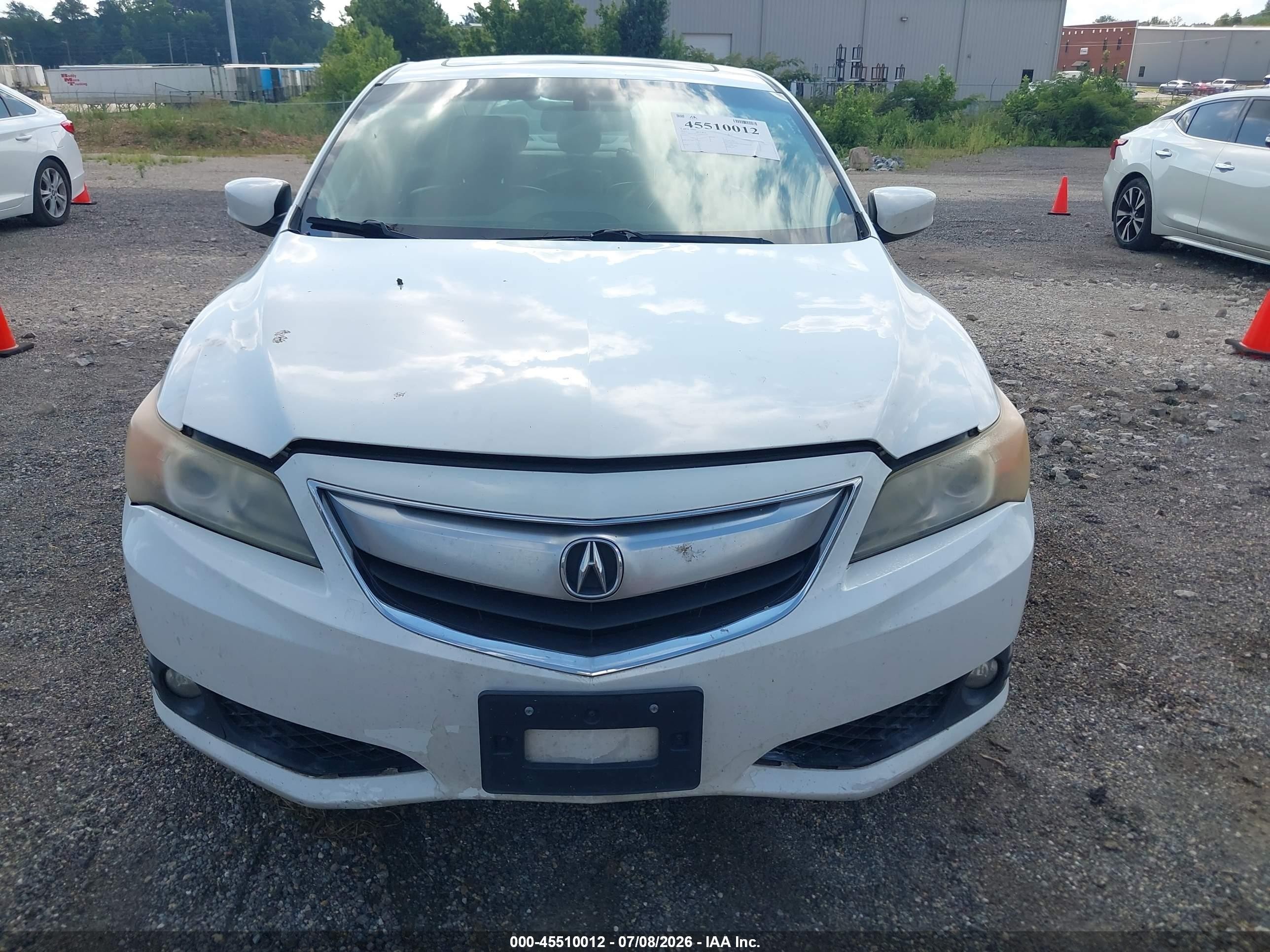 2013 Acura Ilx 2.0l White vin: 19VDE1F7XDE011297