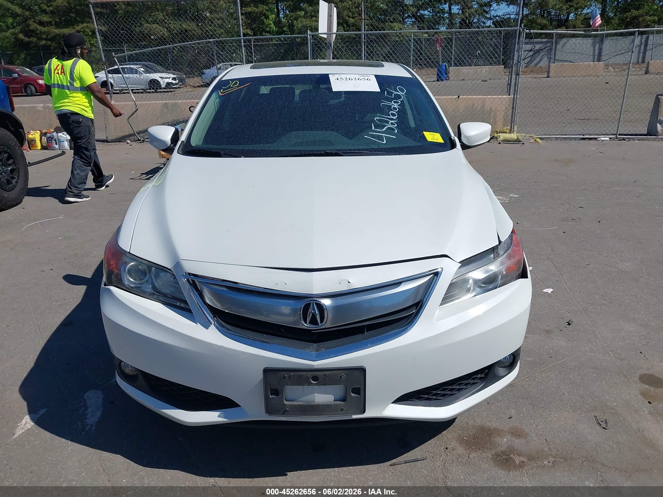 2015 Acura Ilx 2.4l White vin: 19VDE2E52FE000092