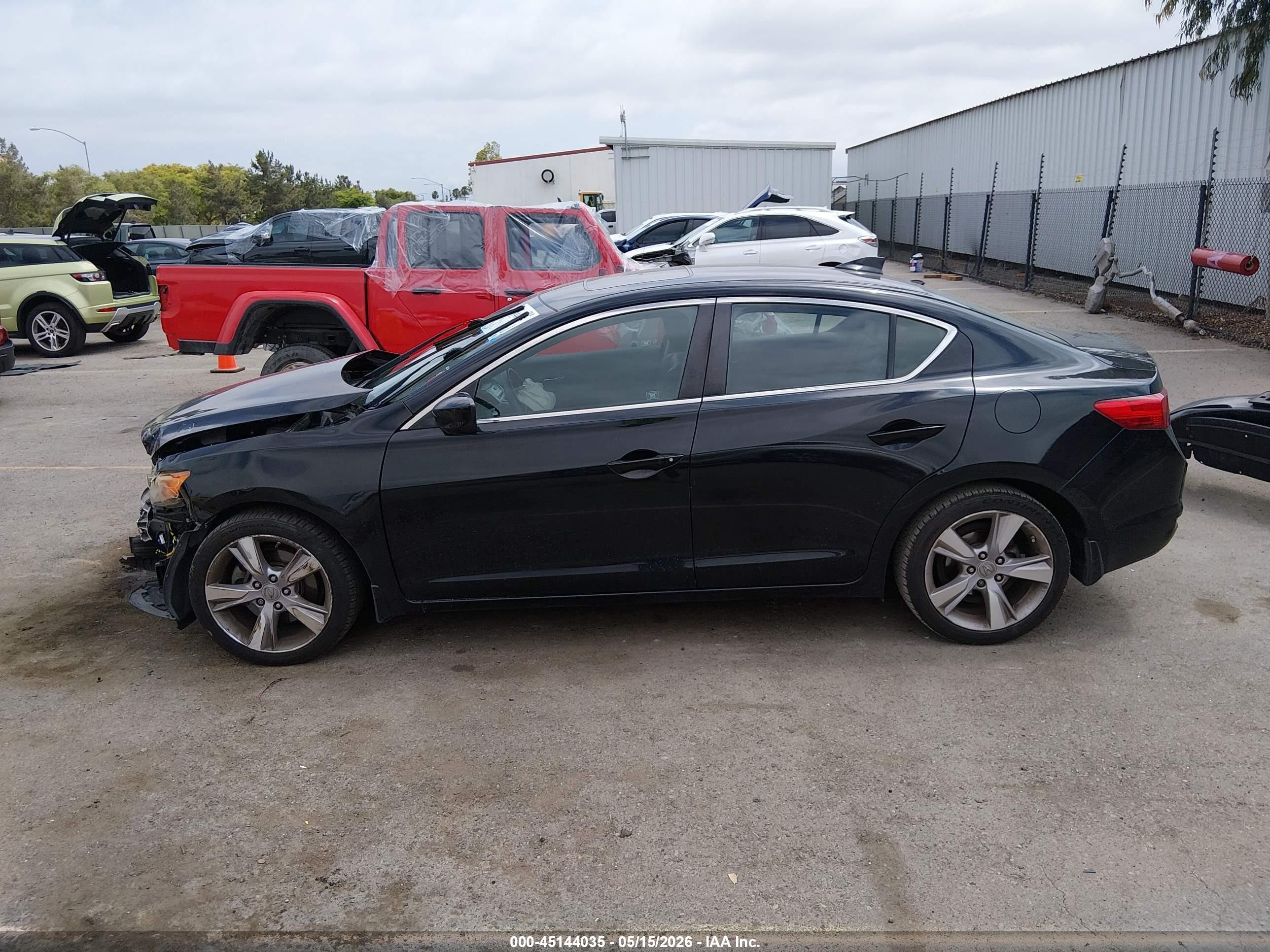 2013 Acura Ilx 2.4l Черный vin: 19VDE2E54DE001399