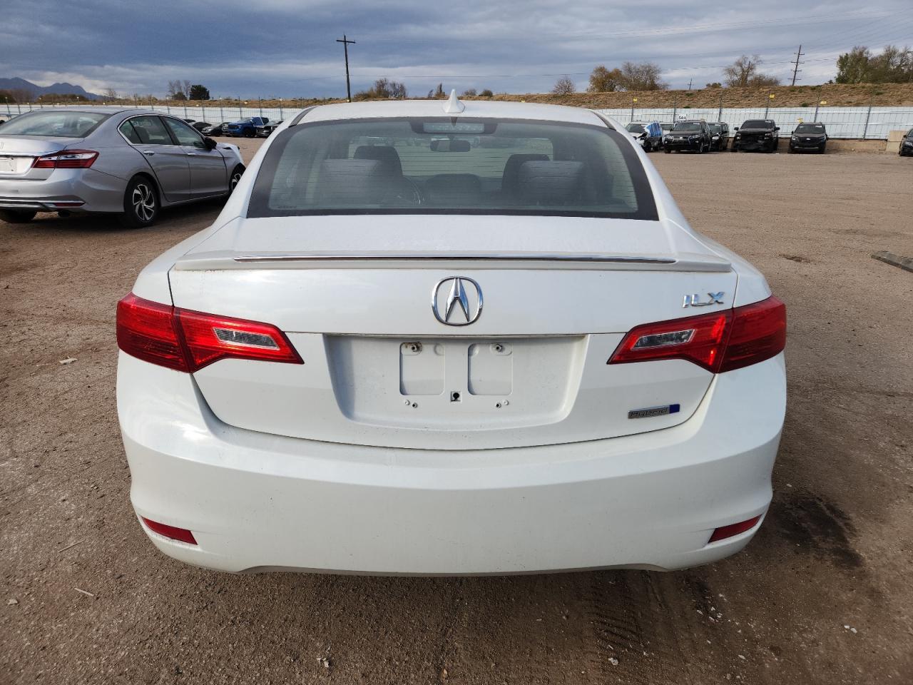 2013 Acura Ilx Hybrid White vin: 19VDE3F36DE301142