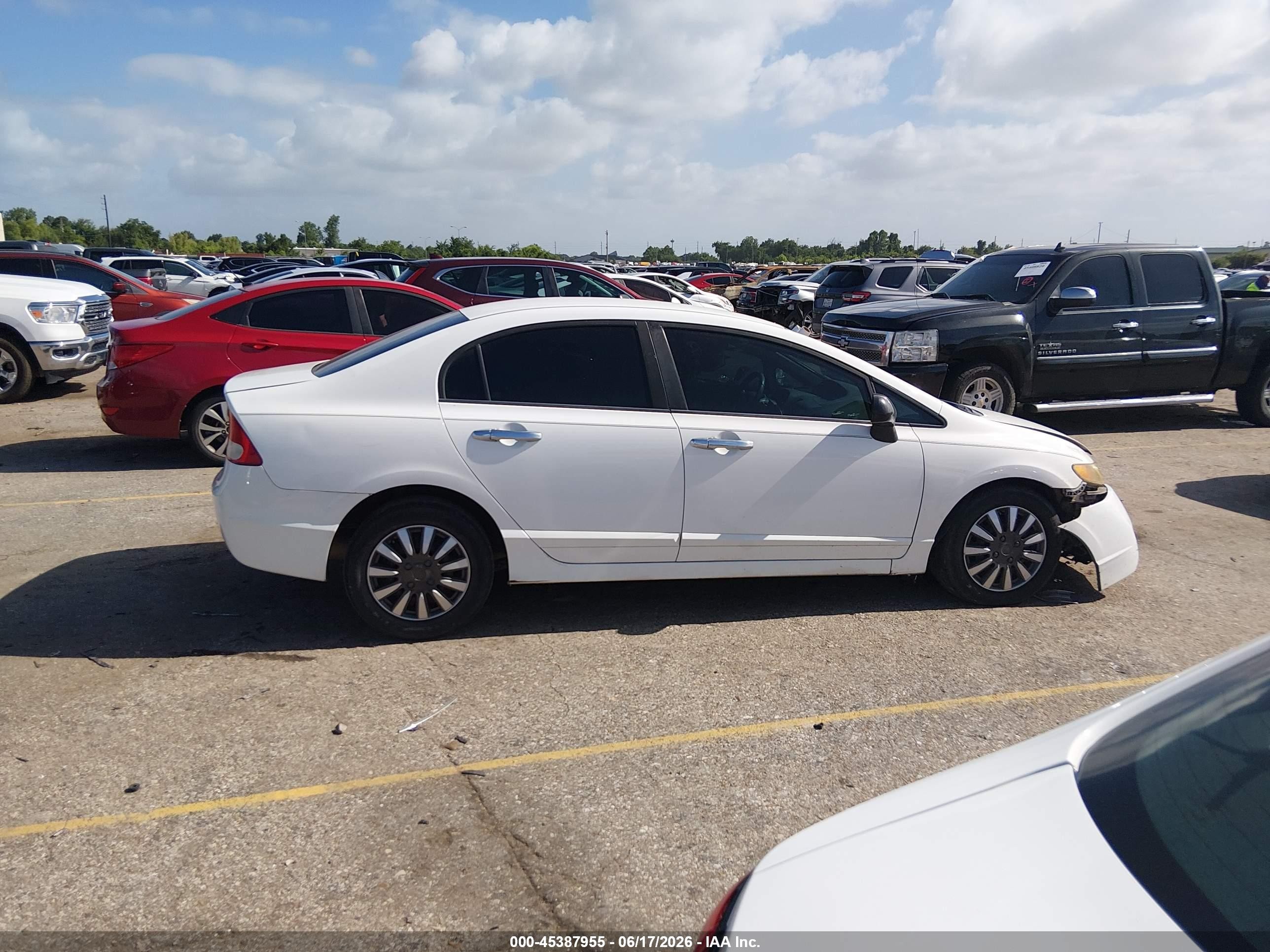 2009 Honda Civic Vp Белый vin: 19XFA16399E031489