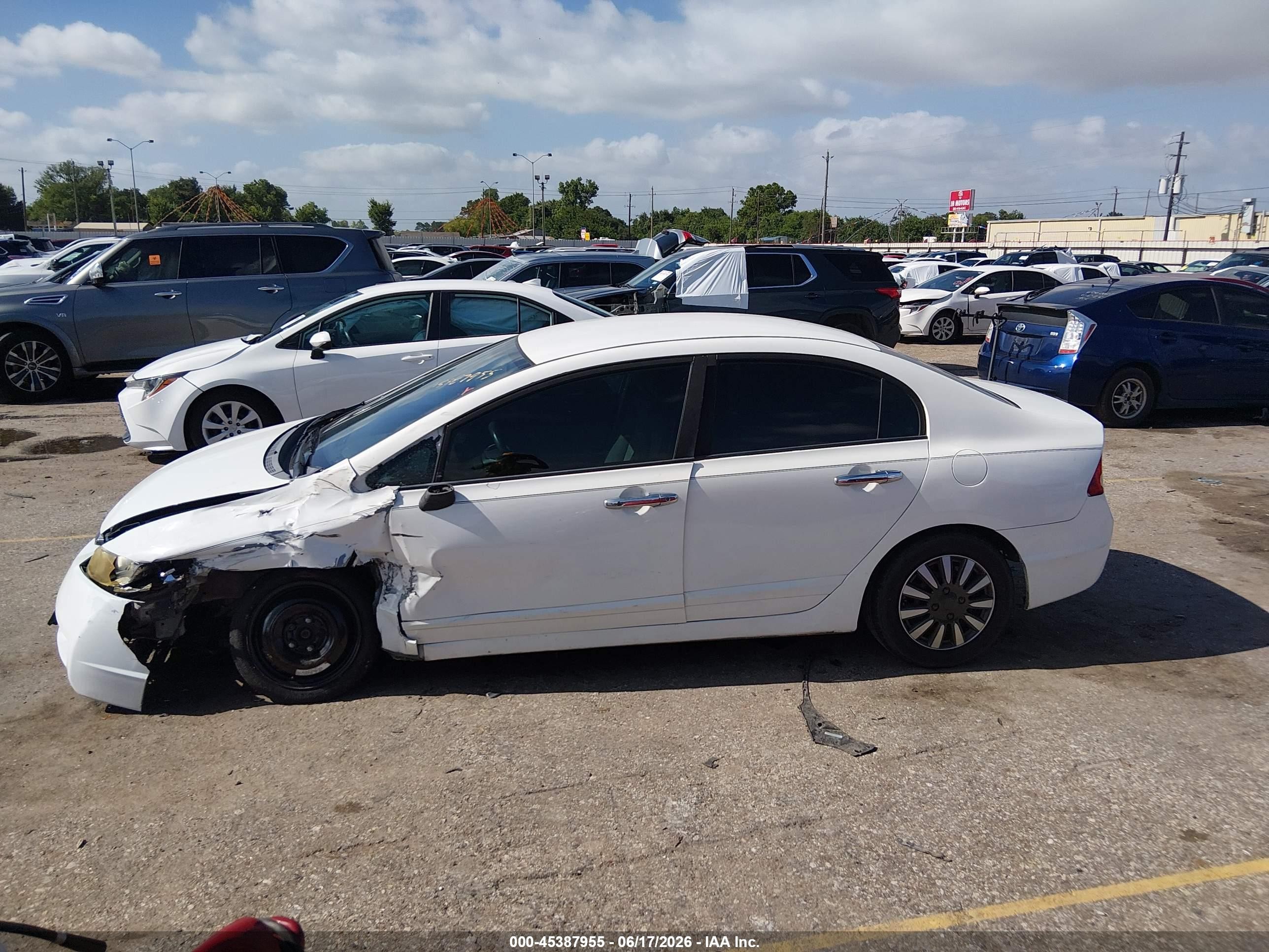 2009 Honda Civic Vp Белый vin: 19XFA16399E031489