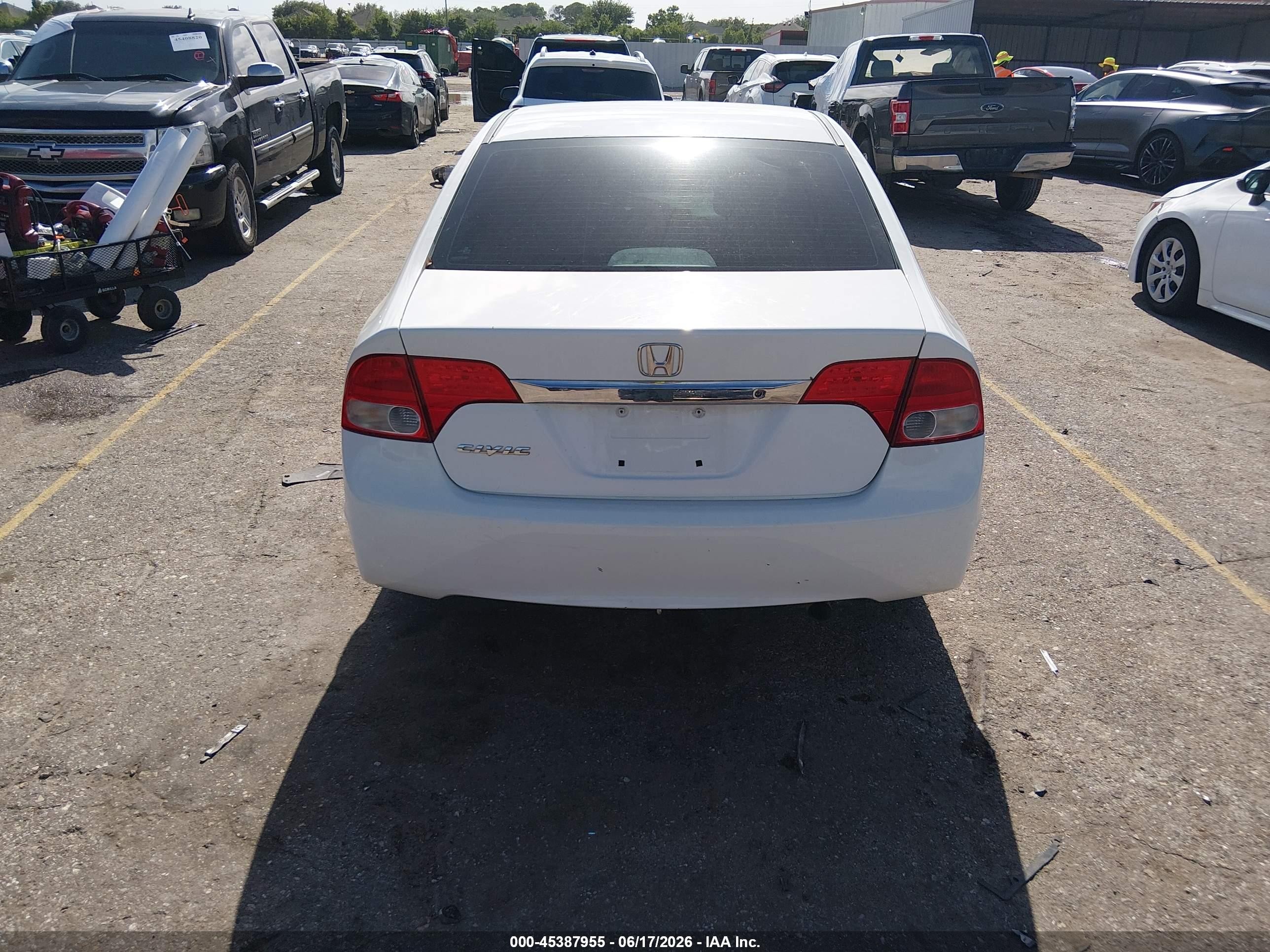 2009 Honda Civic Vp Белый vin: 19XFA16399E031489