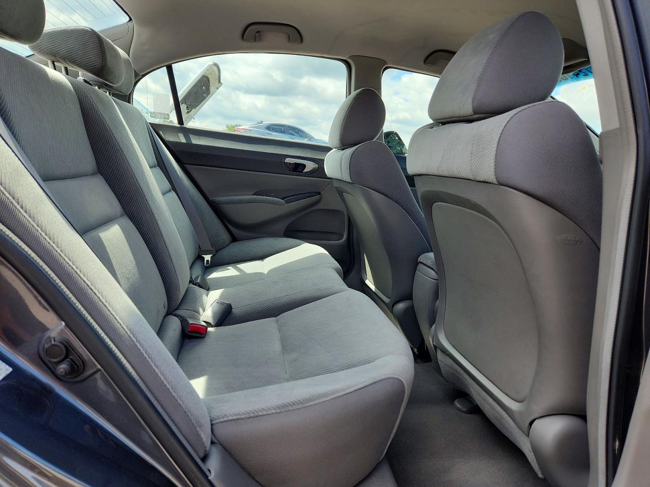 2009 Honda Civic Lx Gray vin: 19XFA16519E042004