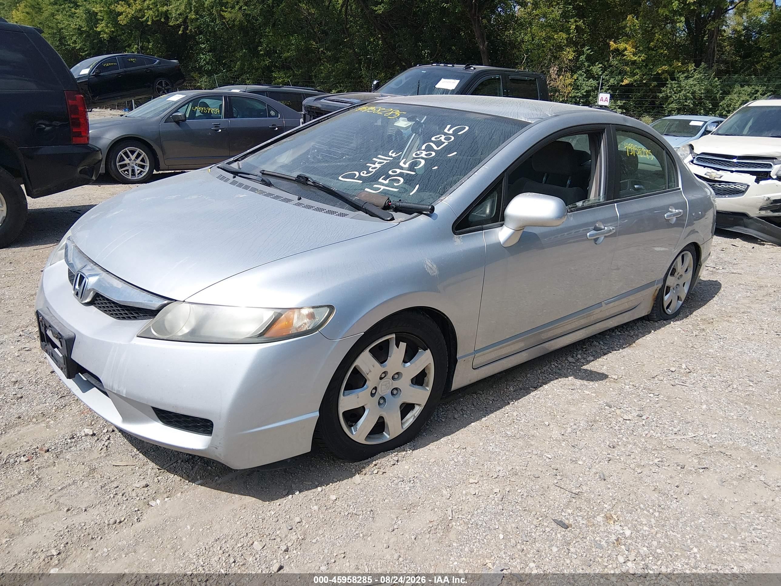 2009 Honda Civic Lx Серебряный vin: 19XFA16539E046684