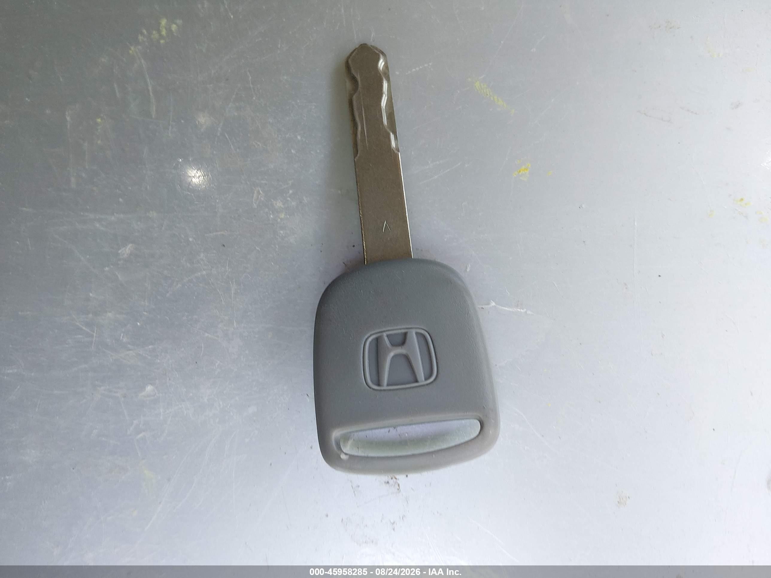 2009 Honda Civic Lx Серебряный vin: 19XFA16539E046684