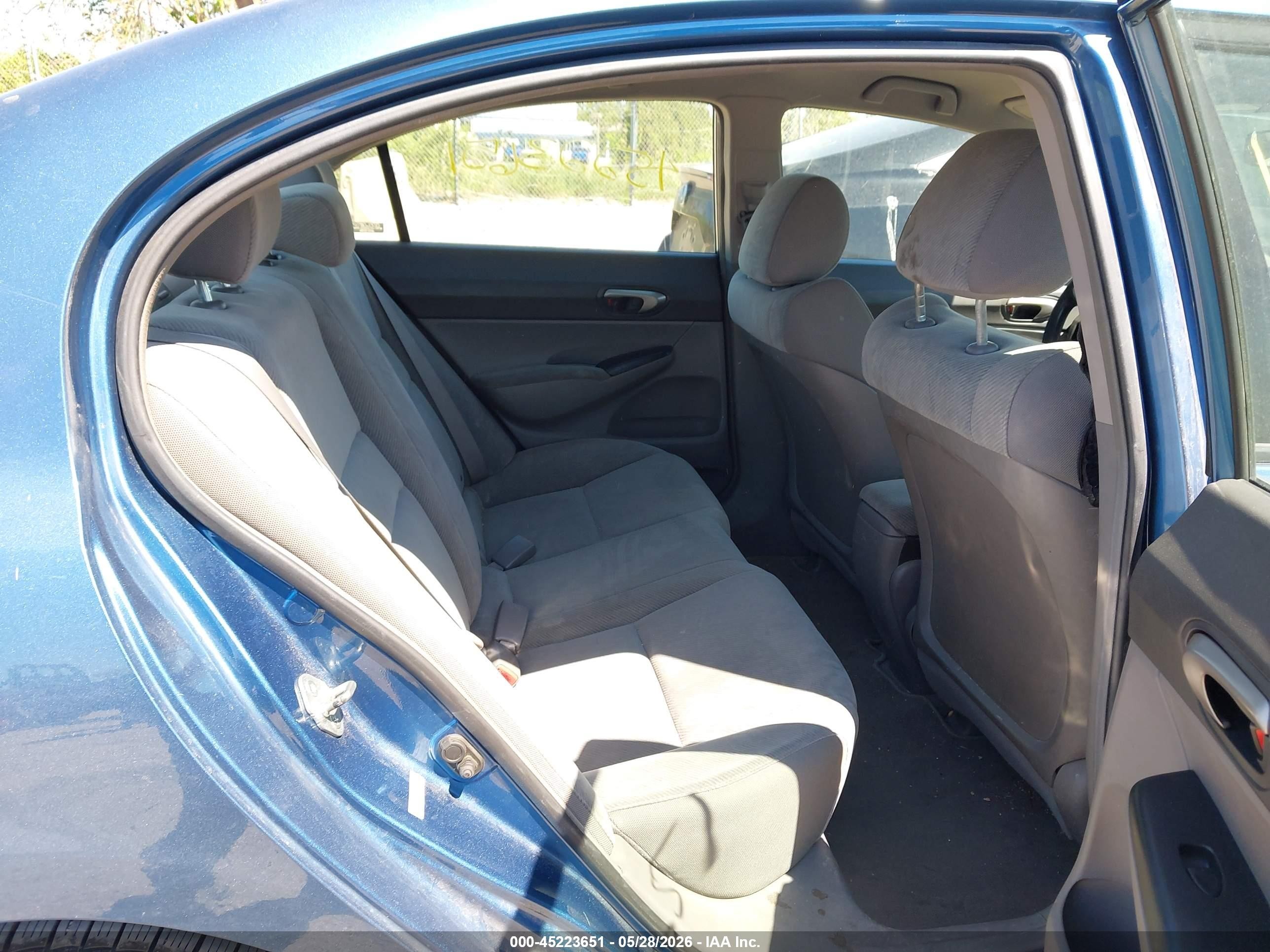 2009 Honda Civic Lx Blue vin: 19XFA16559E000791
