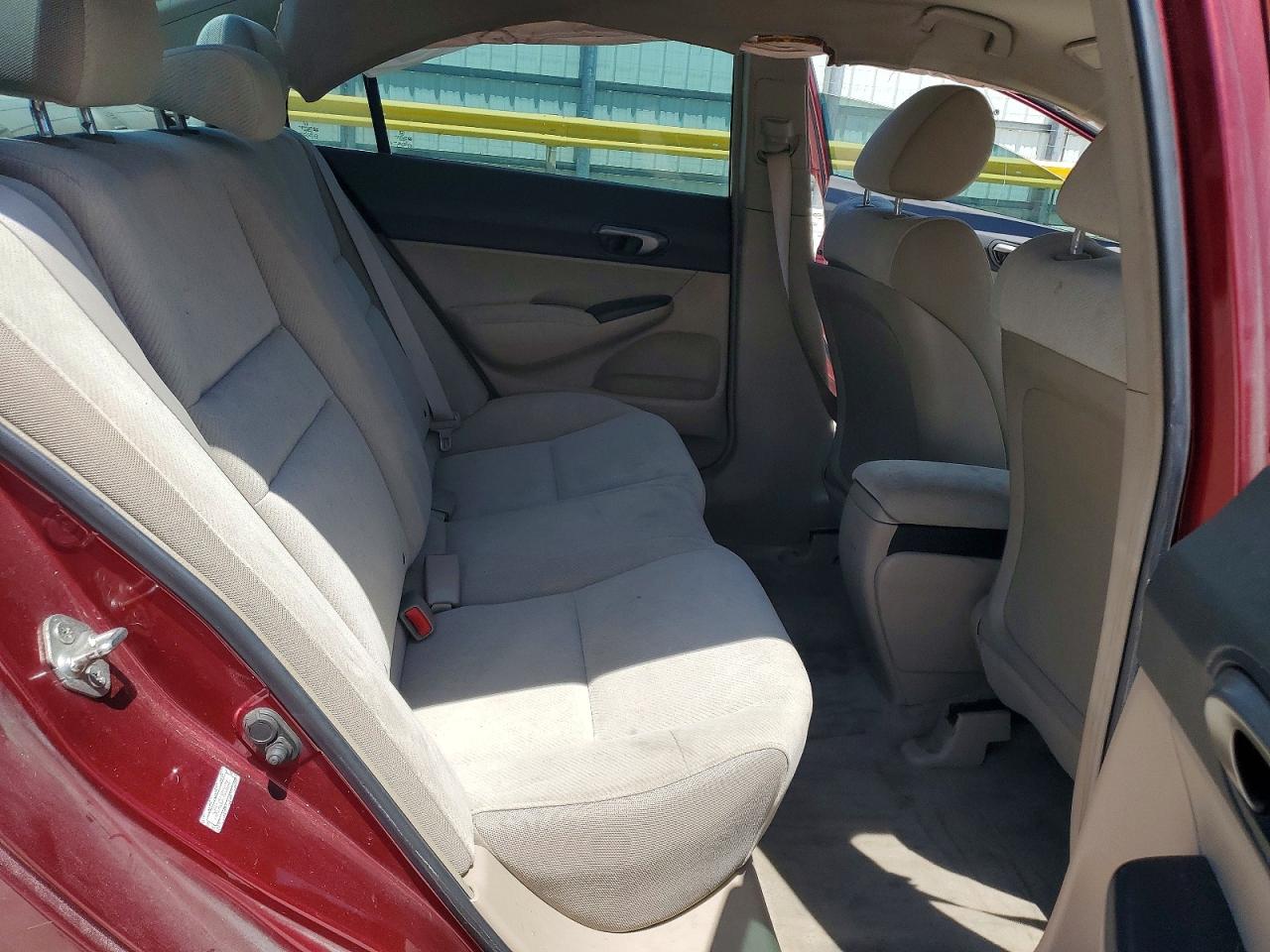 2009 Honda Civic Lx Красный vin: 19XFA16559E005697