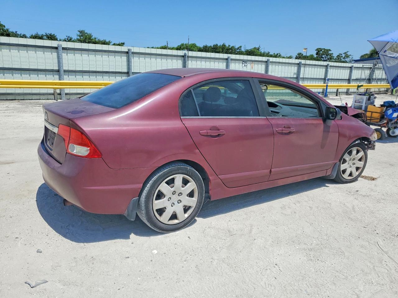 2009 Honda Civic Lx Красный vin: 19XFA16559E005697