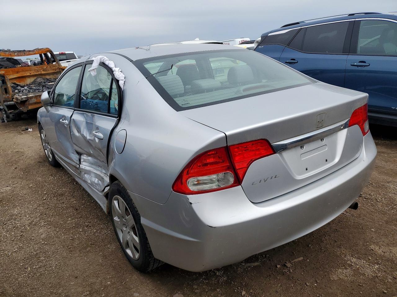 2009 Honda Civic Lx Silver vin: 19XFA16569E013789