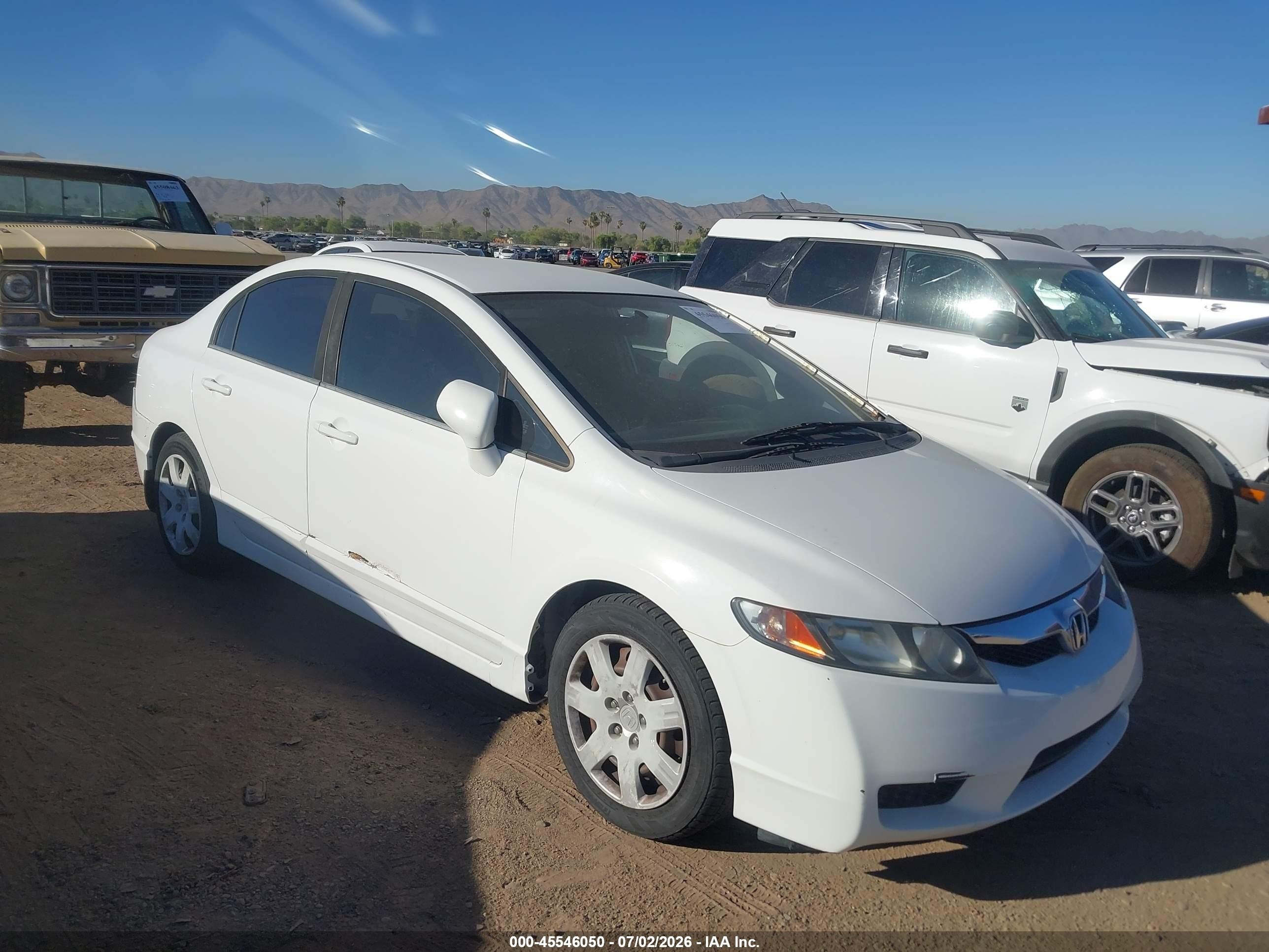 2009 Honda Civic Lx White vin: 19XFA16589E042145