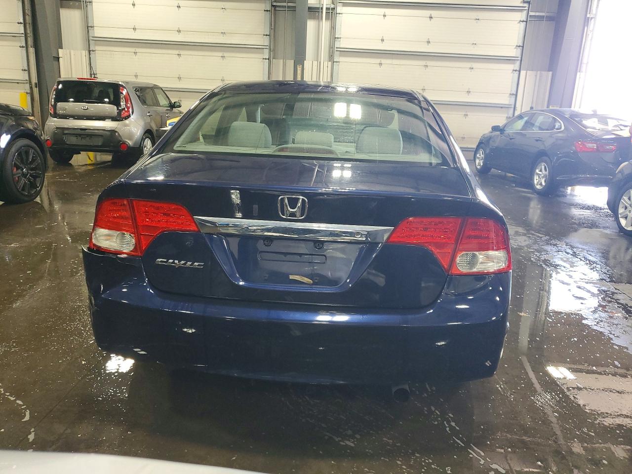2009 Honda Civic Lx Blue vin: 19XFA16599E004066