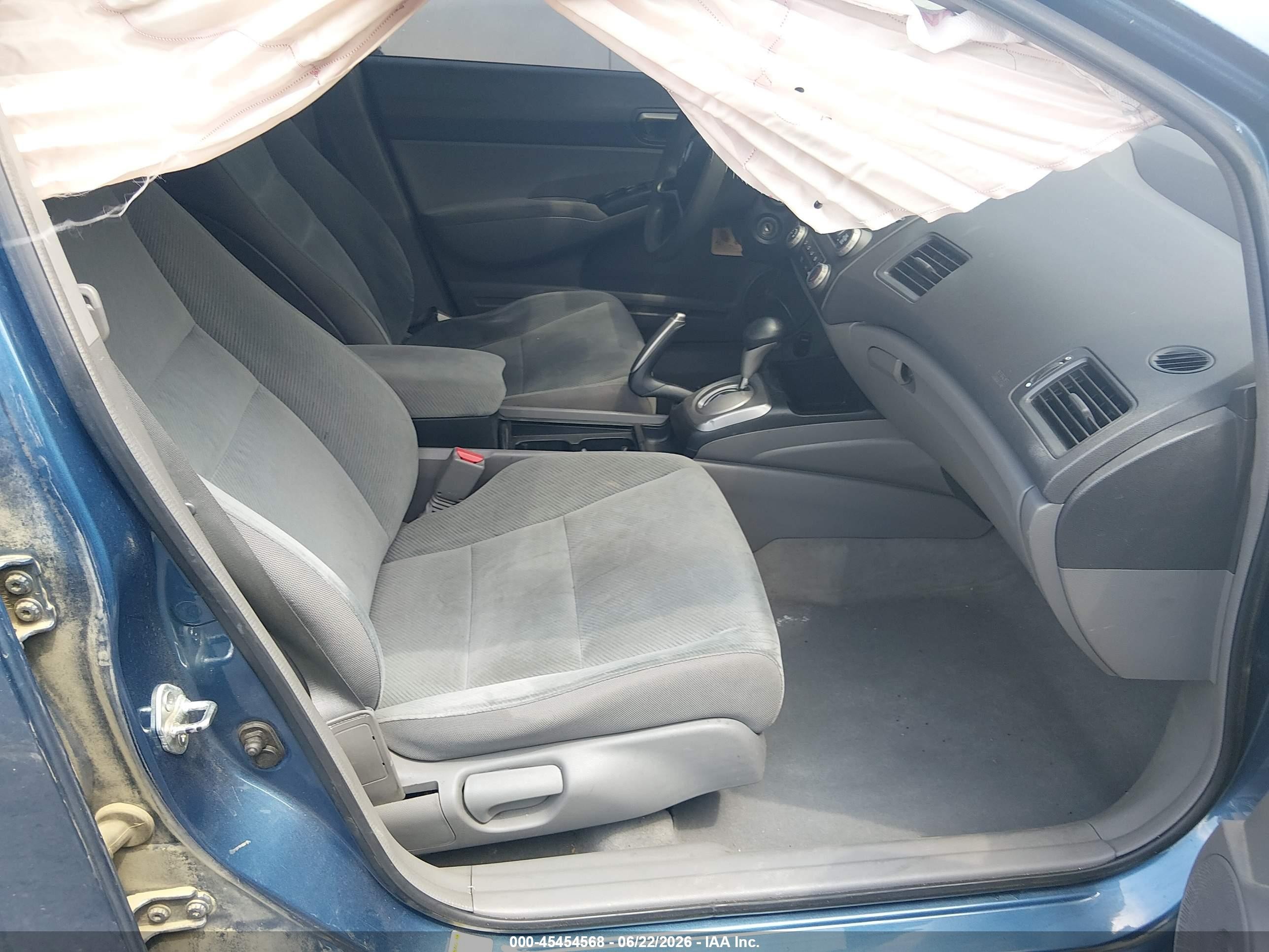 2009 Honda Civic Lx Blue vin: 19XFA16599E046379