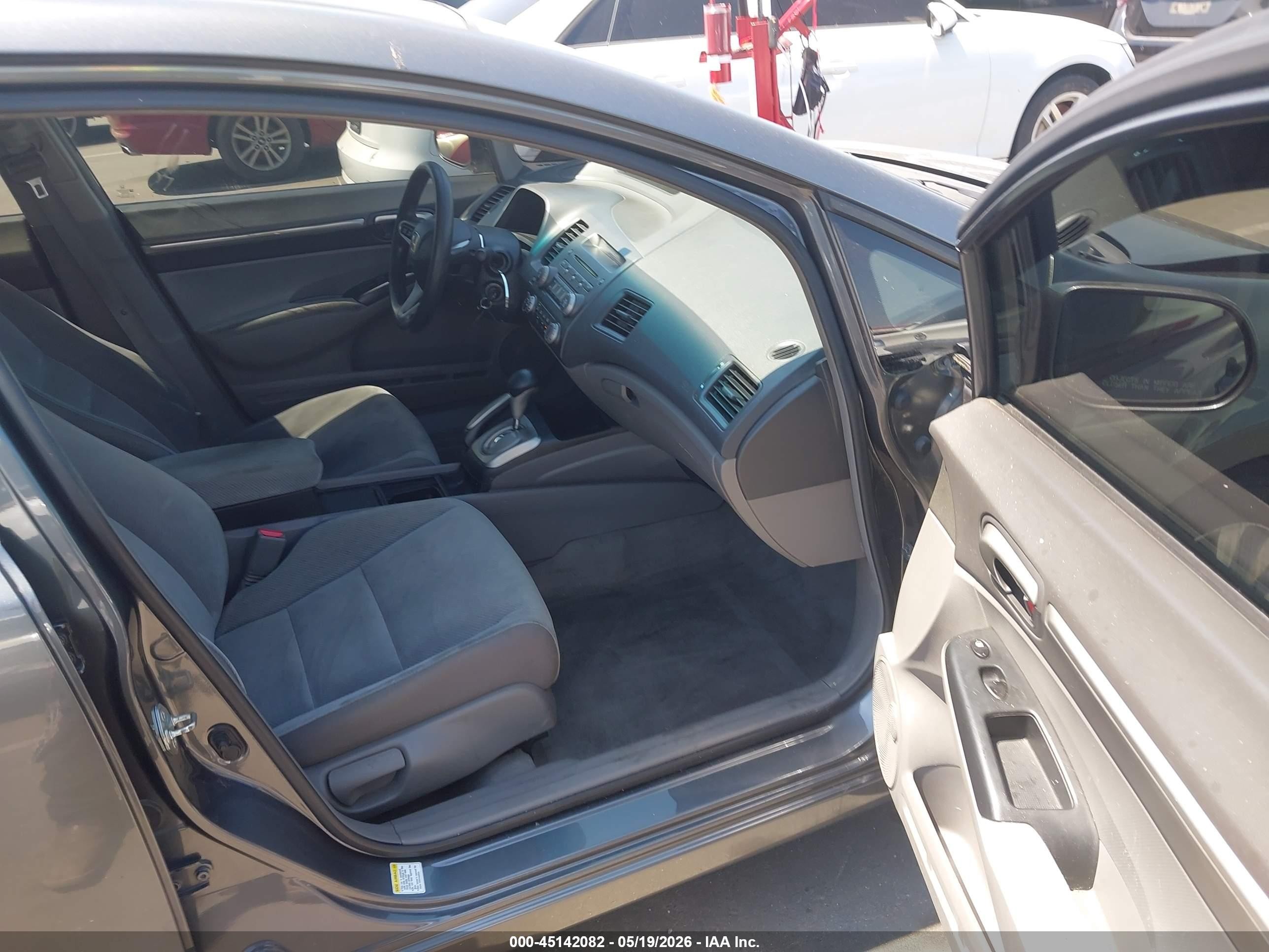 2009 Honda Civic Ex Silver vin: 19XFA168X9E015961