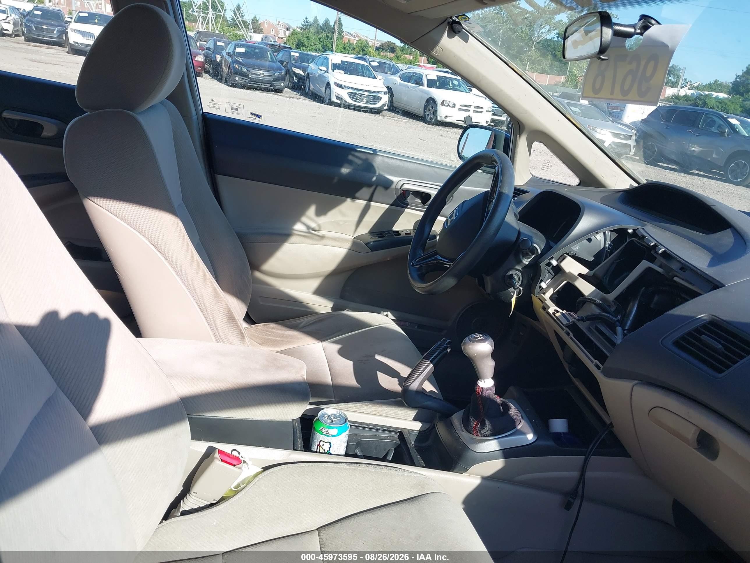 2010 Honda Civic Lx White vin: 19XFA1E50AE007783