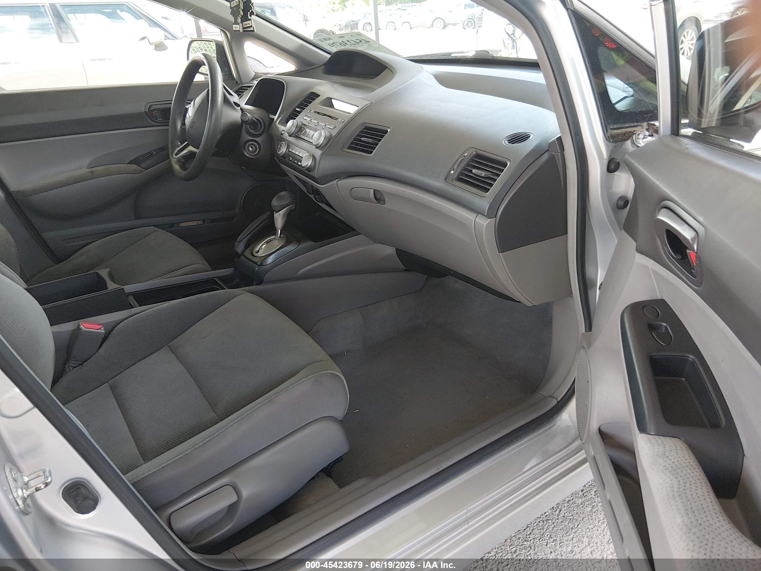 2011 Honda Civic Vp Silver vin: 19XFA1F39BE032972