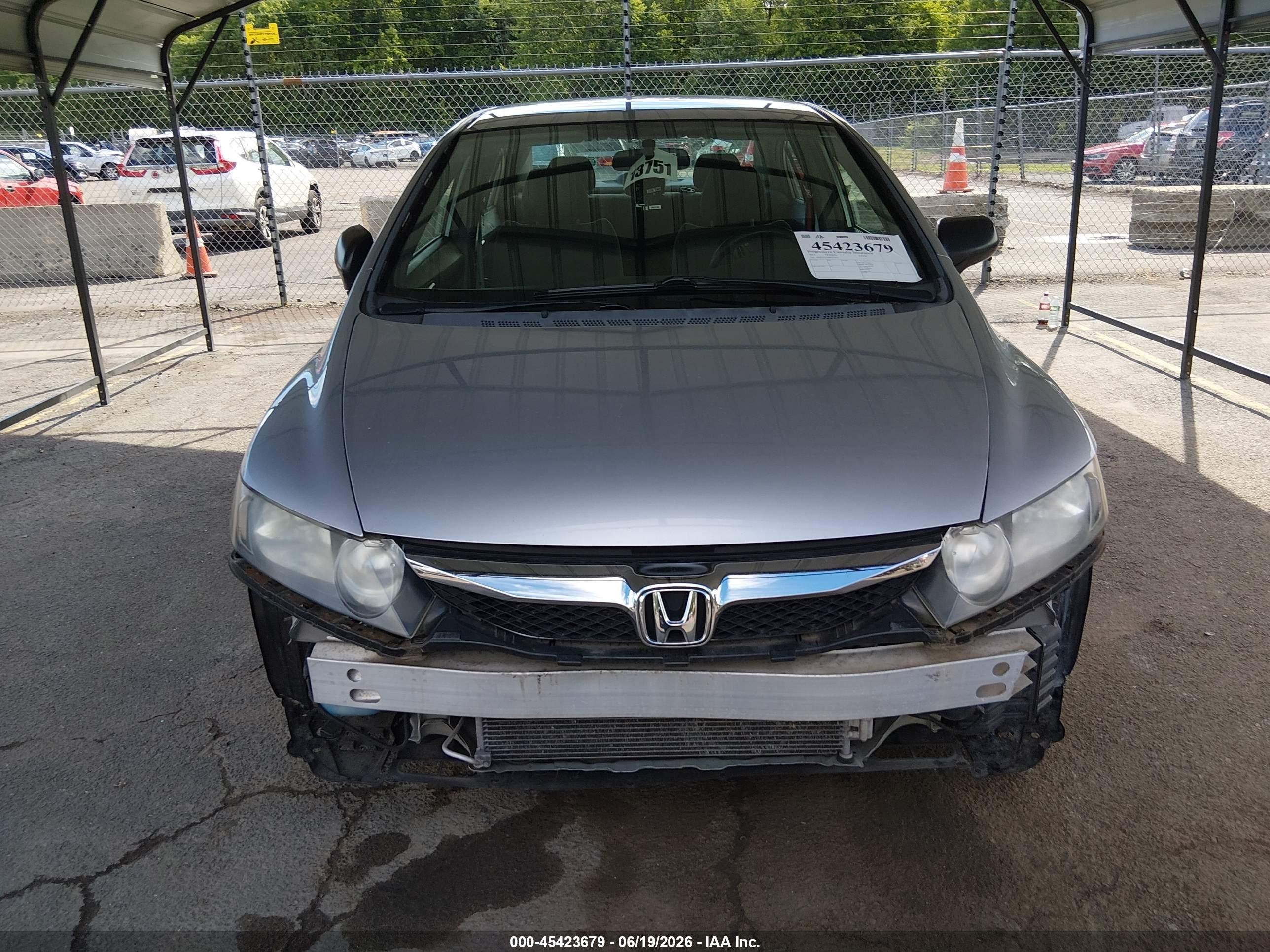 2011 Honda Civic Vp Silver vin: 19XFA1F39BE032972