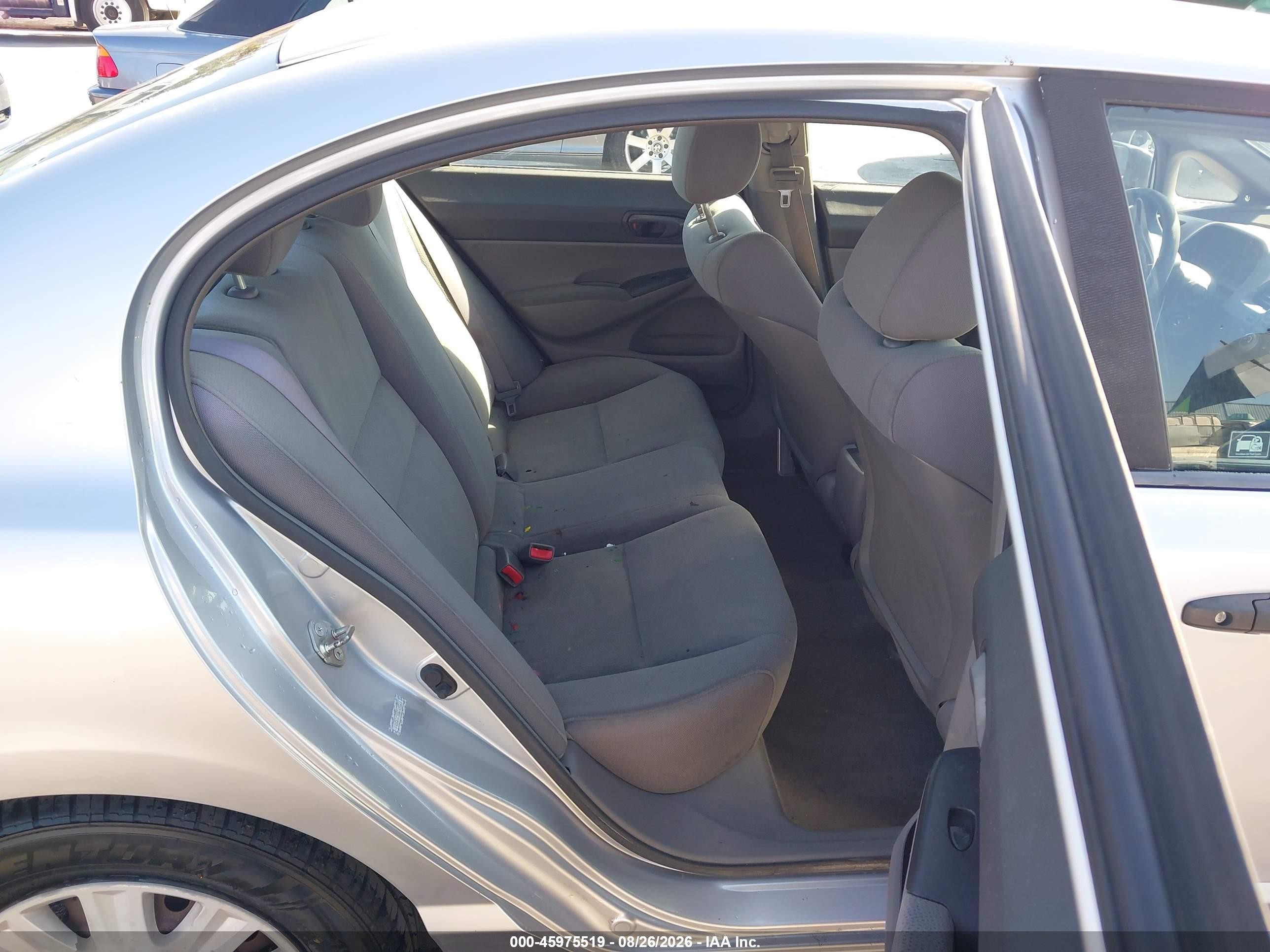 2010 Honda Civic Vp Silver vin: 19XFA1F3XAE025561