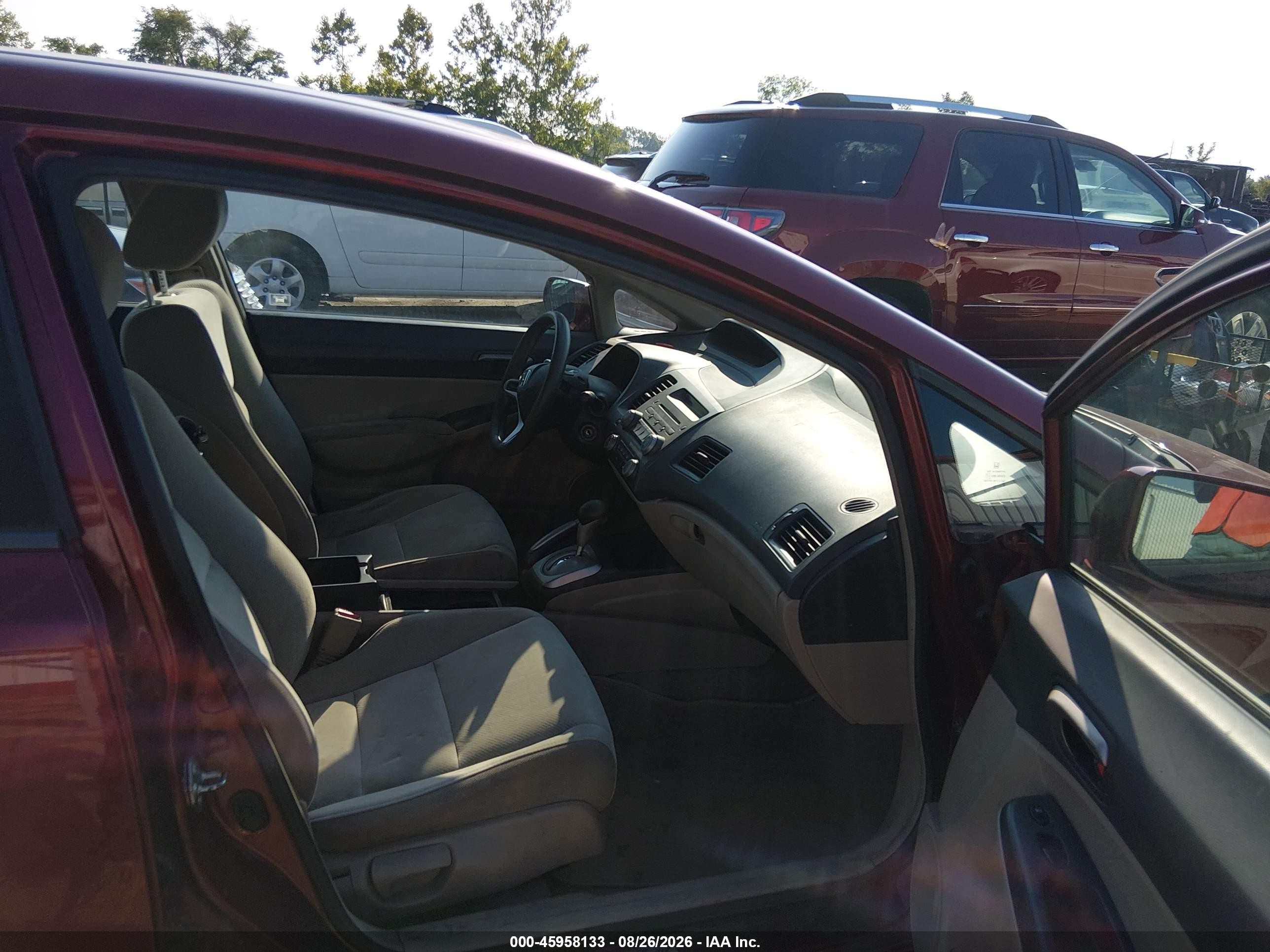 2010 Honda Civic Lx Red vin: 19XFA1F50AE016014