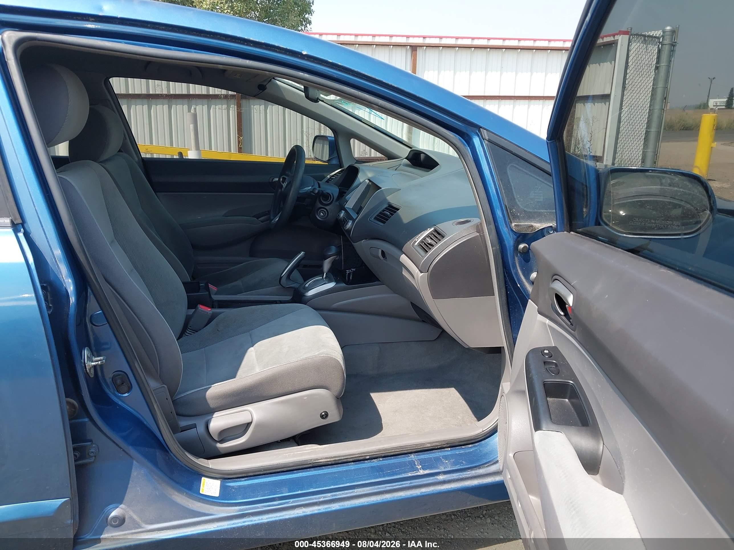 2010 Honda Civic Lx Blue vin: 19XFA1F50AE018037