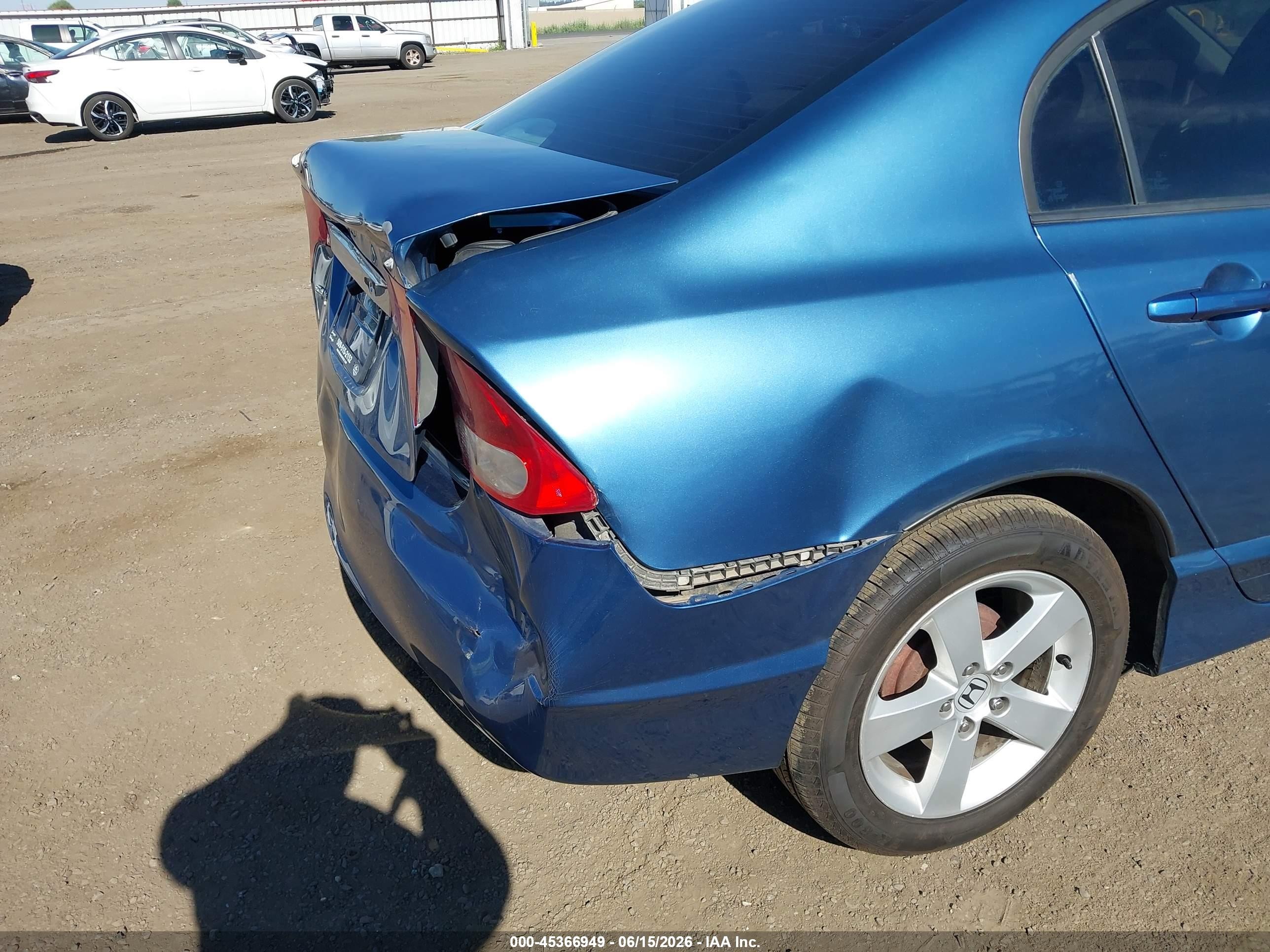2010 Honda Civic Lx Blue vin: 19XFA1F50AE018037