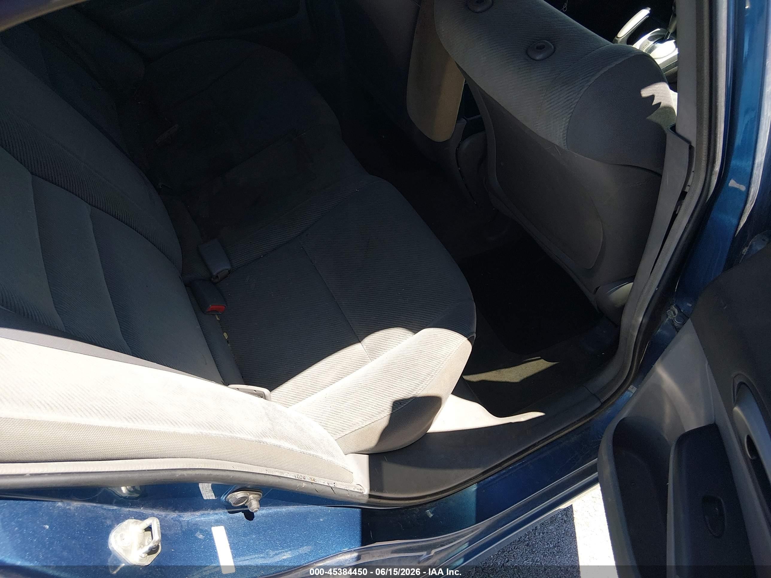 2010 Honda Civic Lx Blue vin: 19XFA1F50AE065407