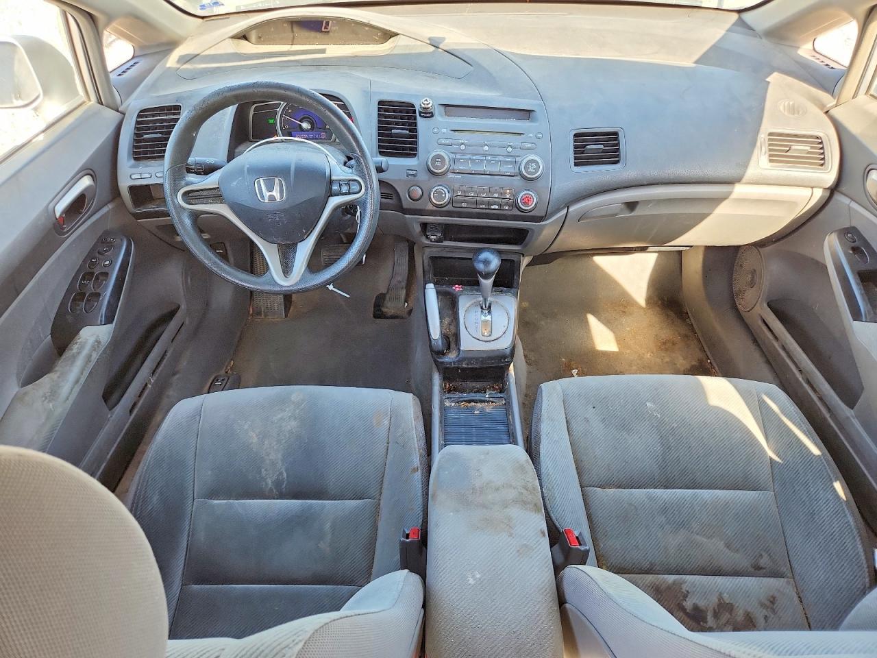 2010 Honda Civic Lx Silver vin: 19XFA1F50AE067562