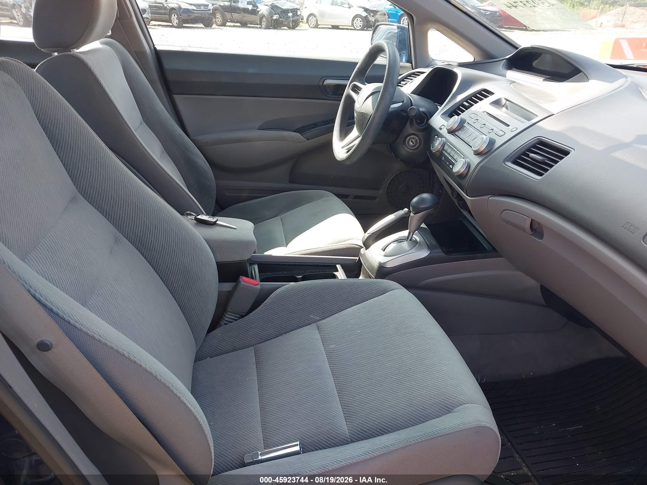 2010 Honda Civic Lx Dark Blue vin: 19XFA1F50AE075144