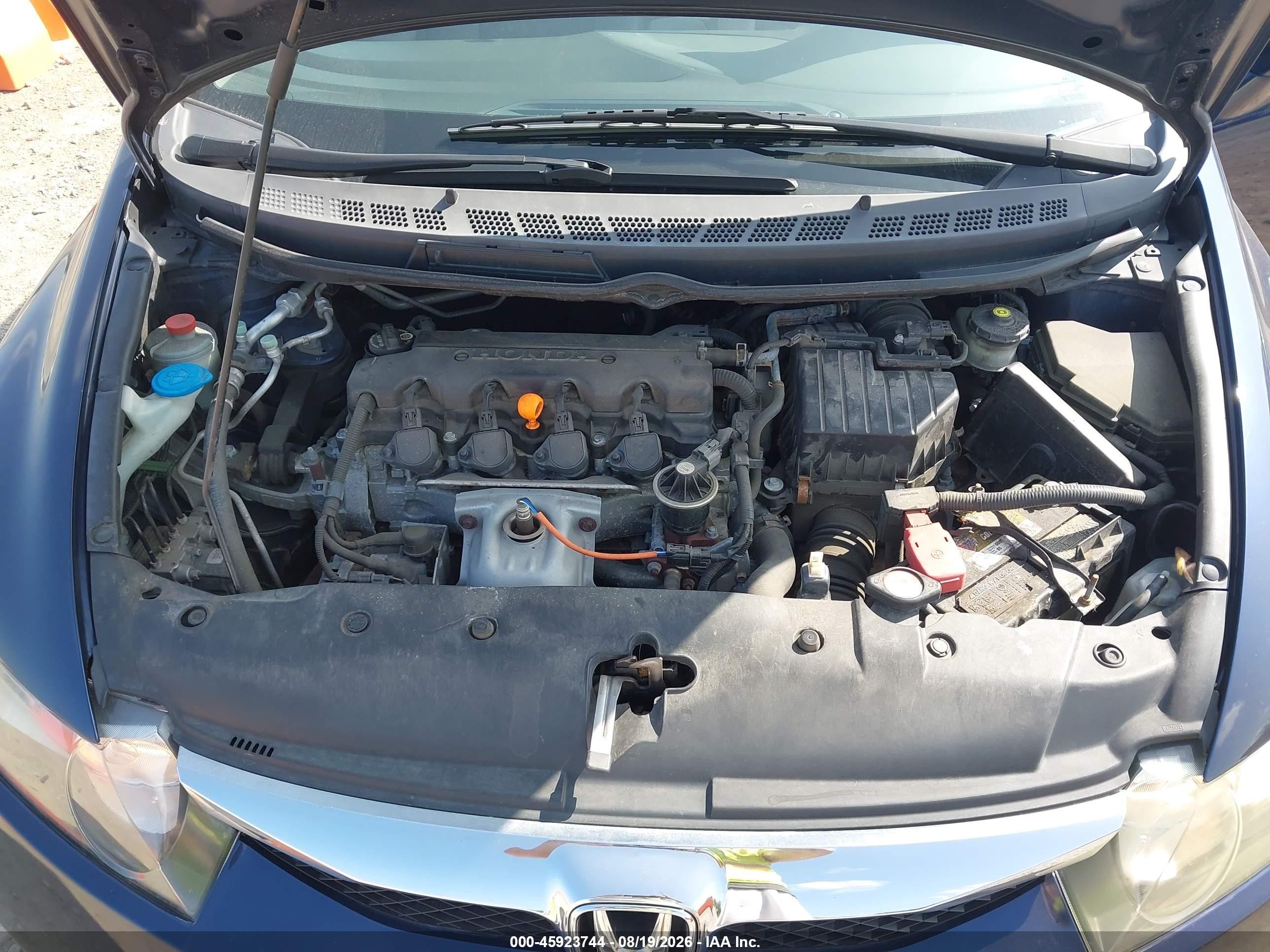 2010 Honda Civic Lx Dark Blue vin: 19XFA1F50AE075144
